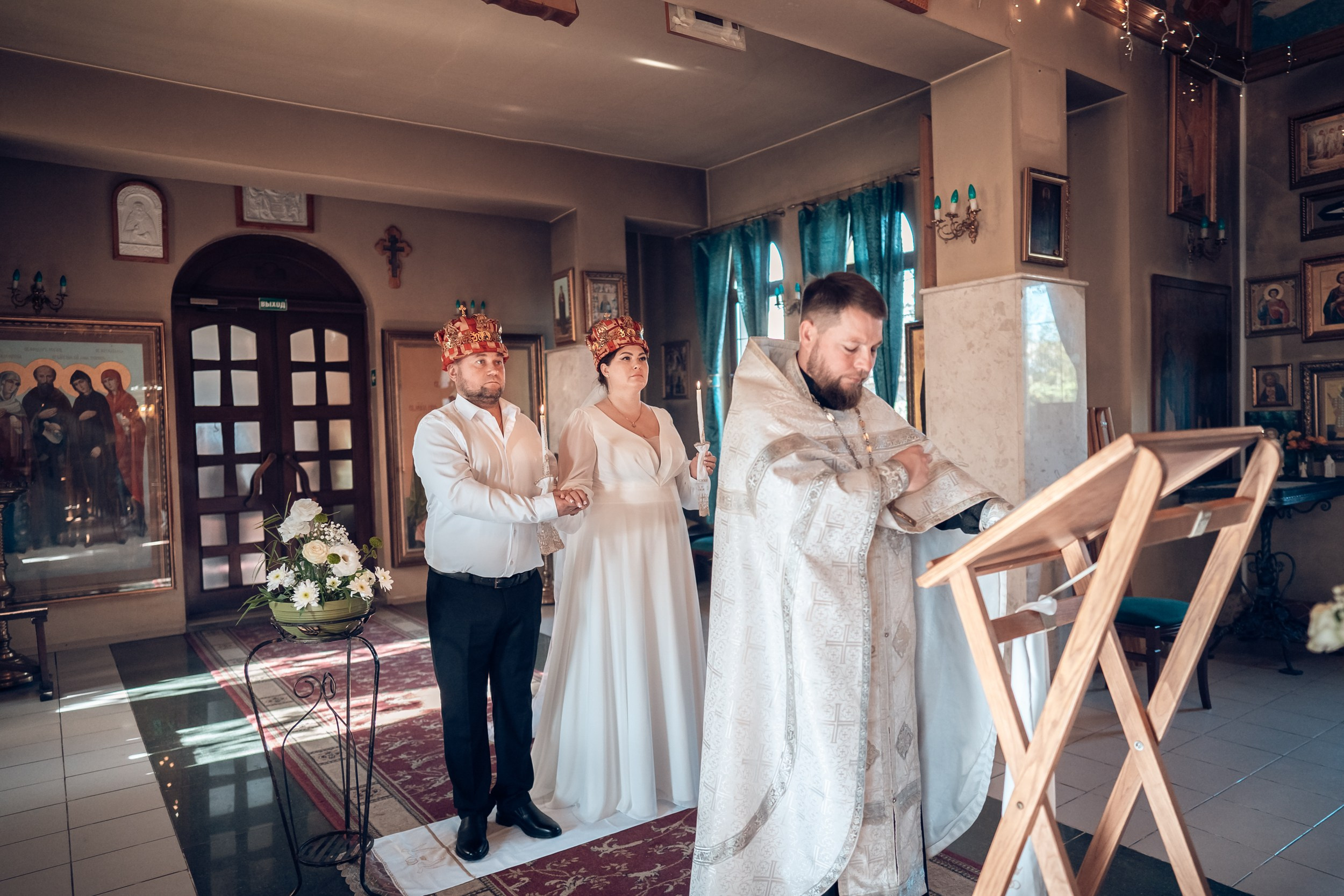 Венчание в храме Прп. Сергия Радонежского с. Орлиное. Церковный фотограф Севастополь