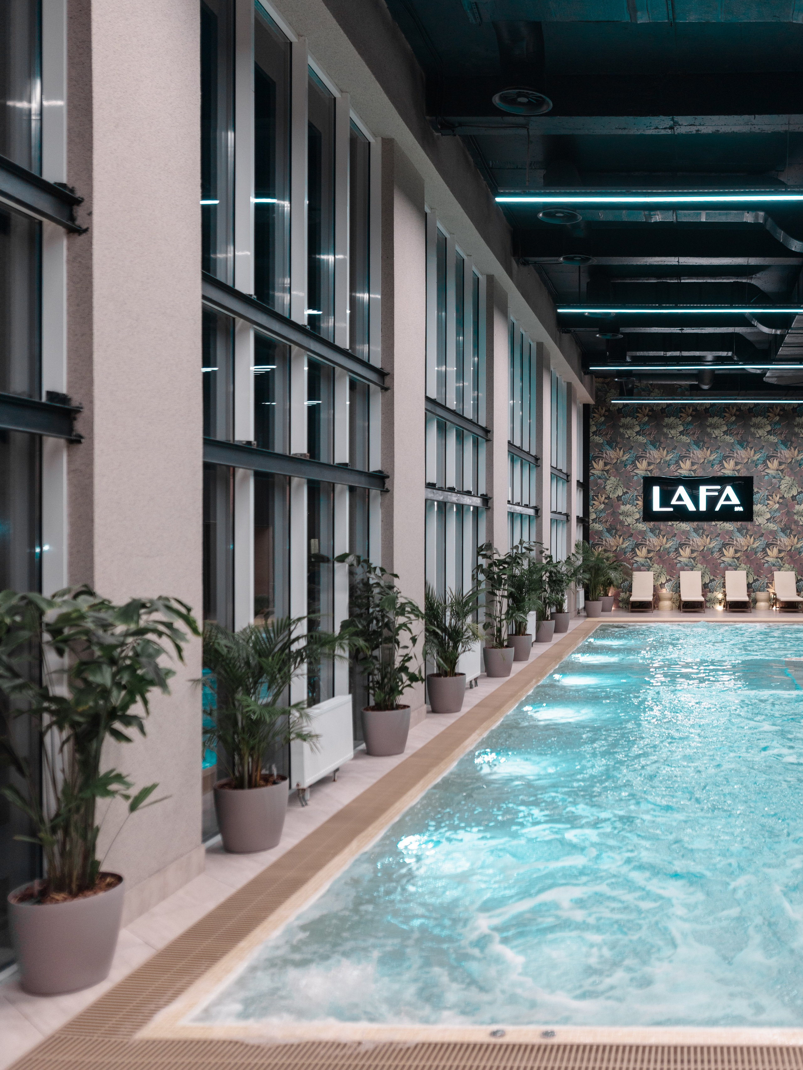 Аквазона для отеля FЮNF Luxury Resort & Spa. Фотограф Олег Сотник