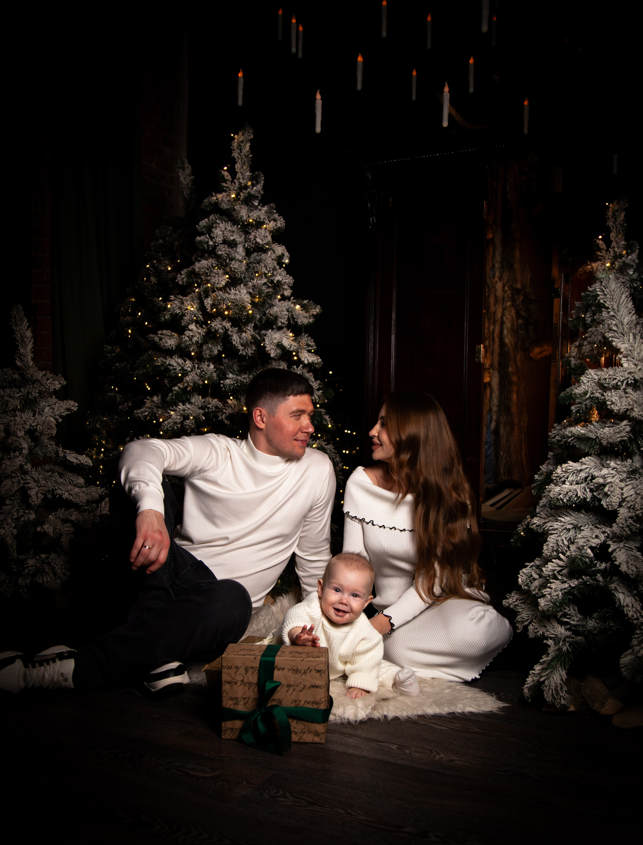 Семейная новогодняя фотосессия. Семейный и детский фотограф Ксения Батищева