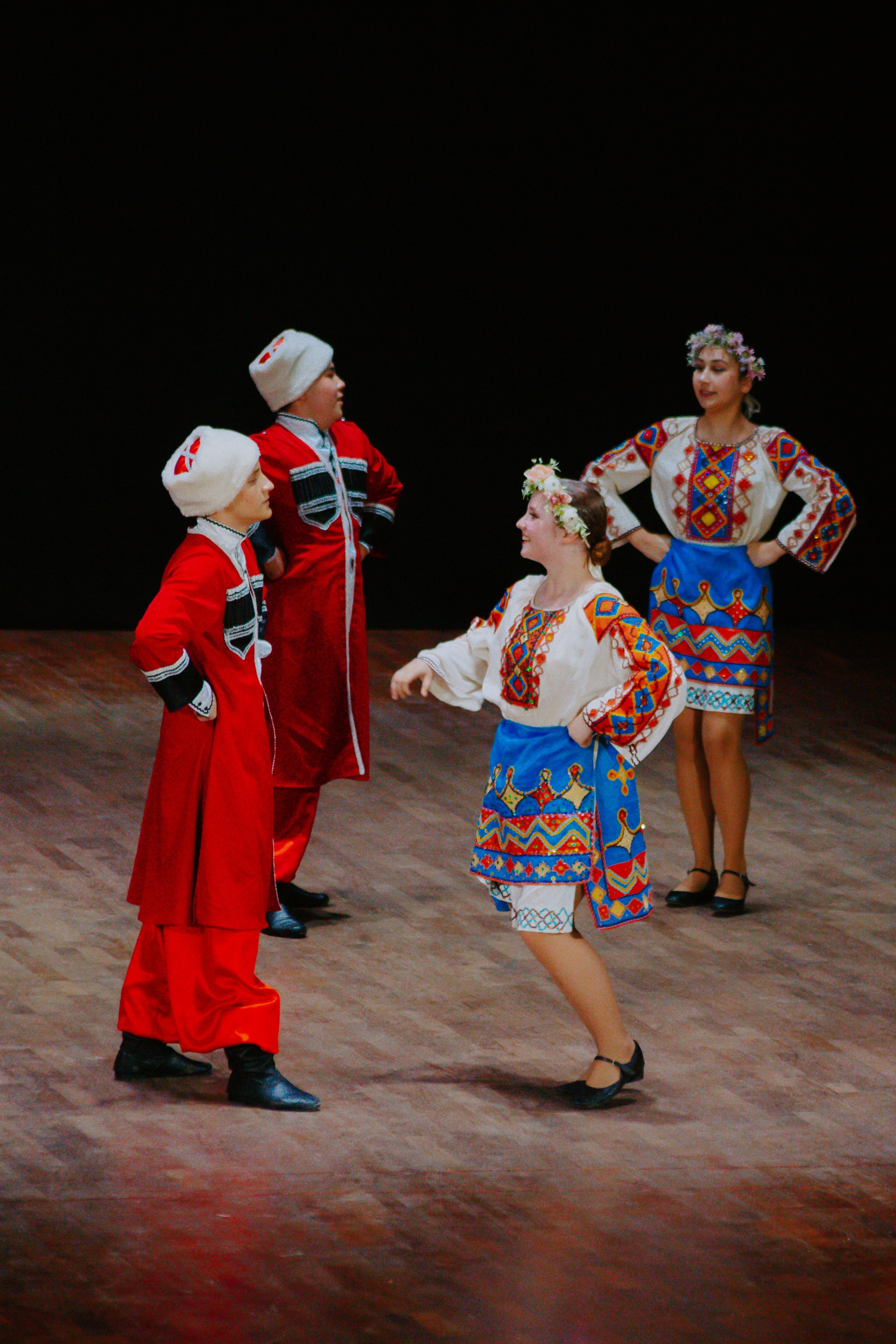 «Уральский сувенир». Концерт танцевальной студии. Фотограф в Челябинске Ополихина Анна