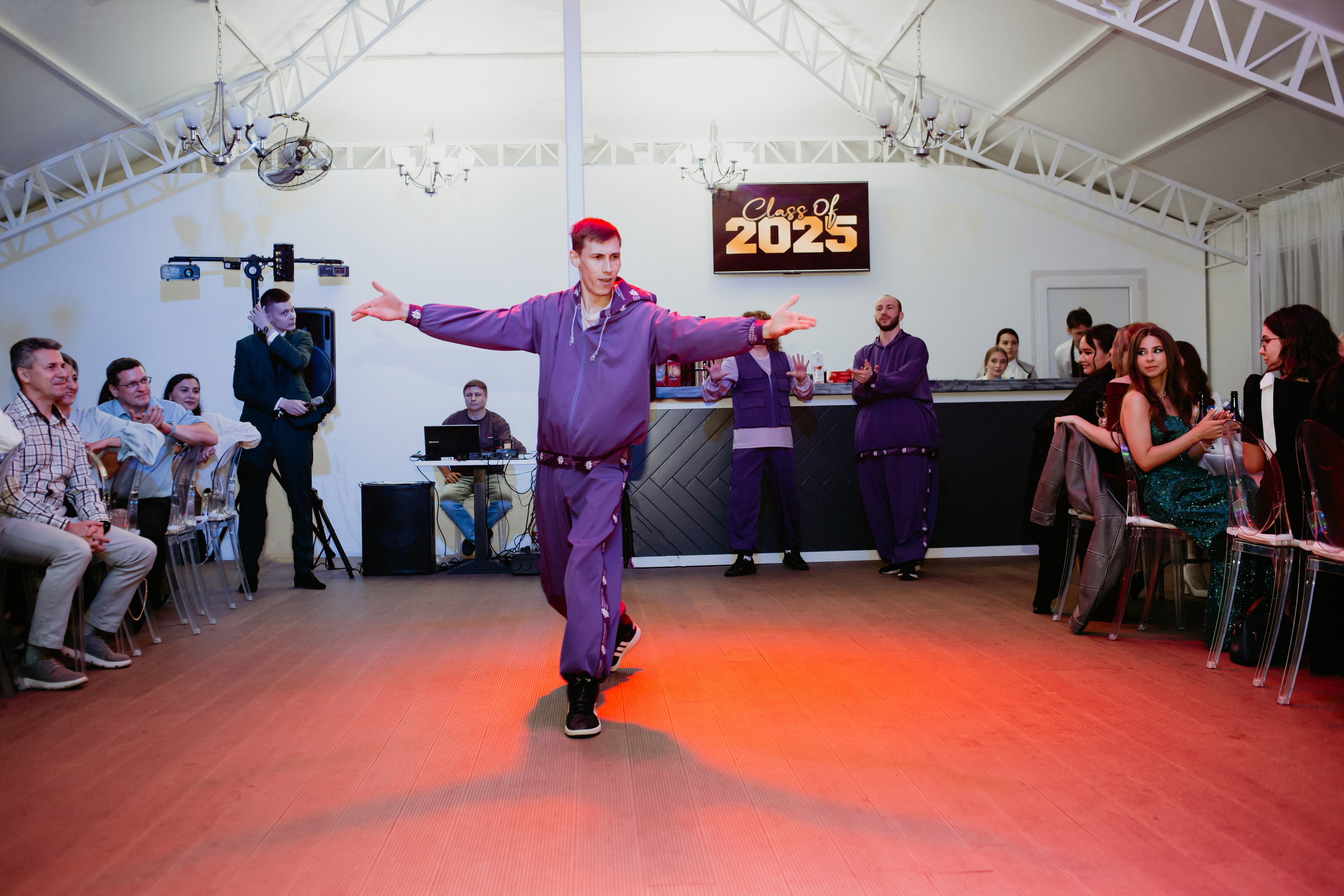 Выпускной 2025 (41 школа) 11 класс. Фотограф в Челябинске Ополихина Анна