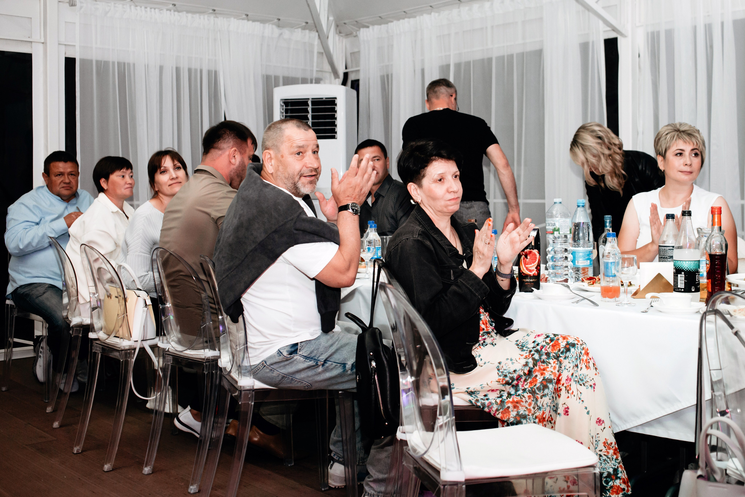 Выпускной 2025 (41 школа) 11 класс. Фотограф в Челябинске Ополихина Анна