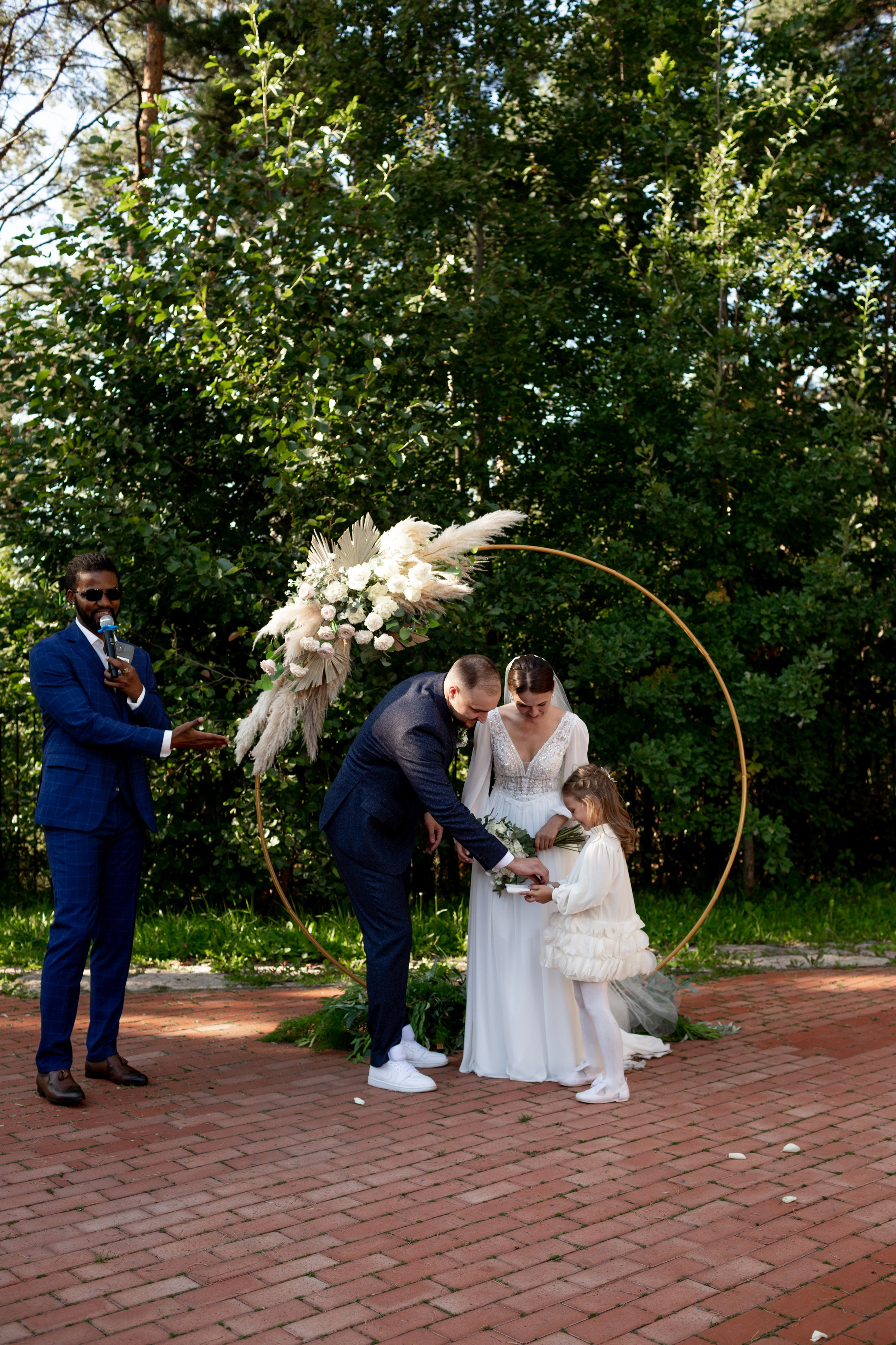 Свадебная фотопрогулка в Пушкине. Свадебный фотограф Кирилл Белый