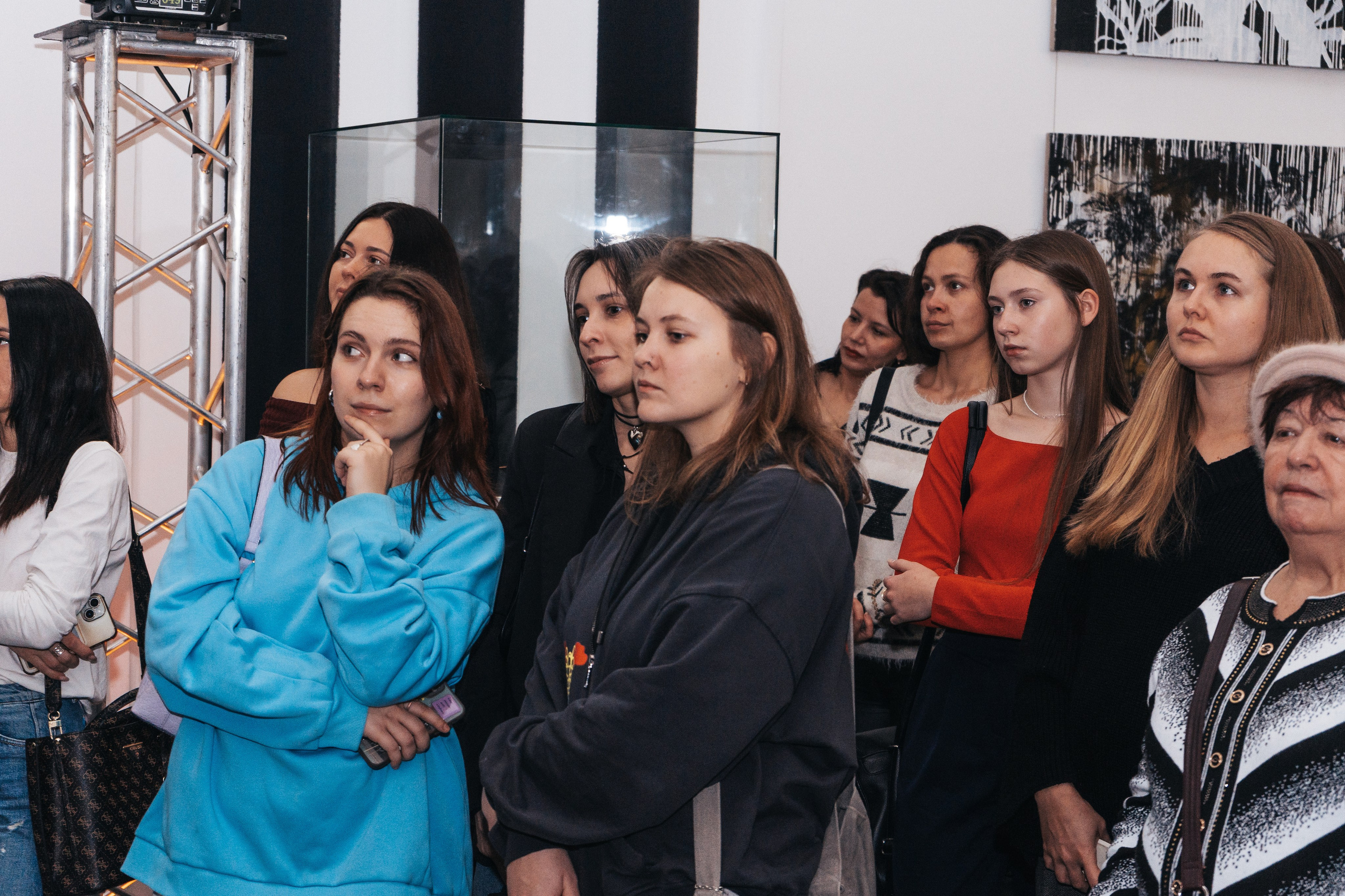 Выставка Юрия Литарова. Всё рождается. Всё продолжается. Портретный фотограф Нижний Новгород