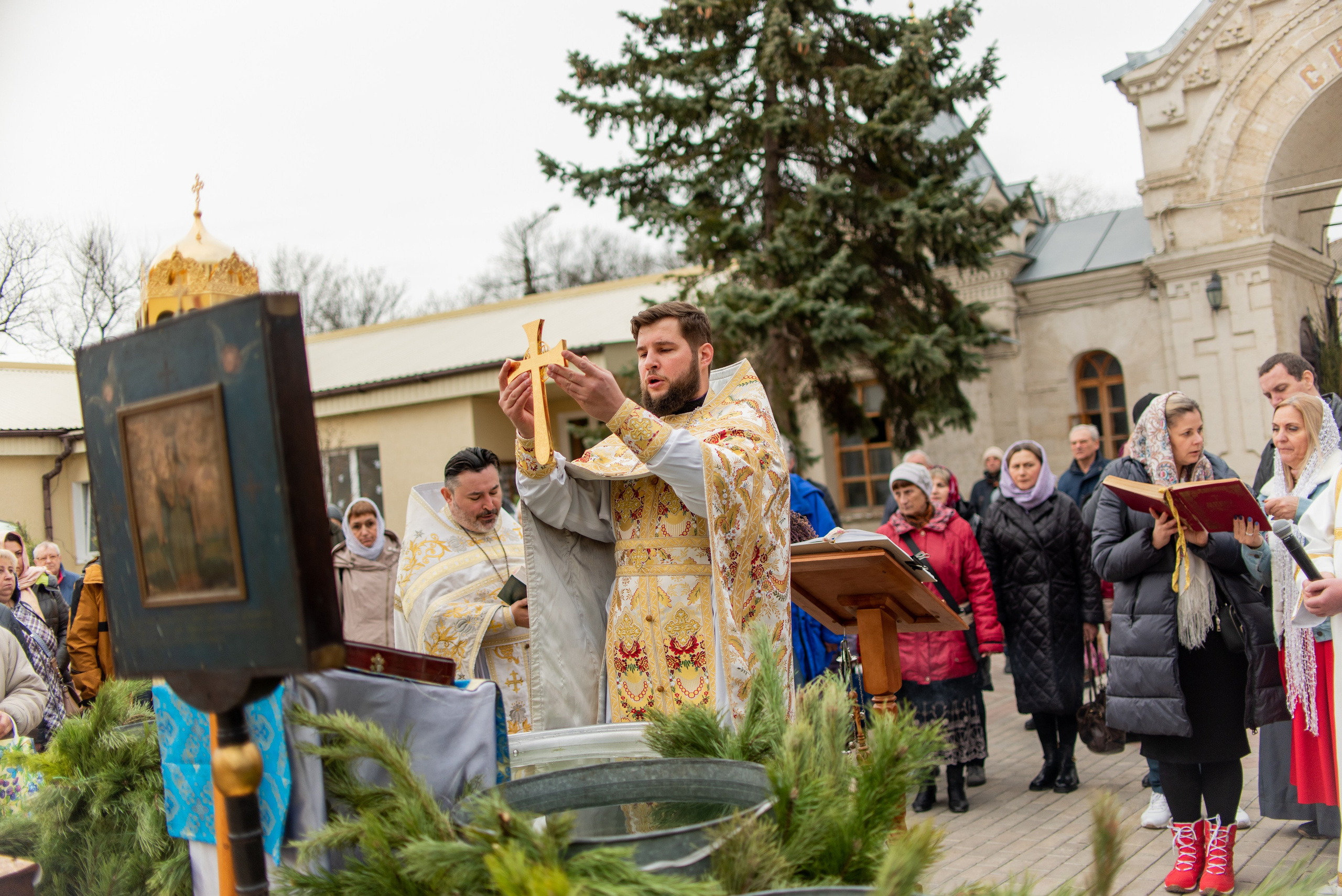 Крещение 18.01.2023. Семейный и свадебный фотограф в Феодосии и Коктебеле