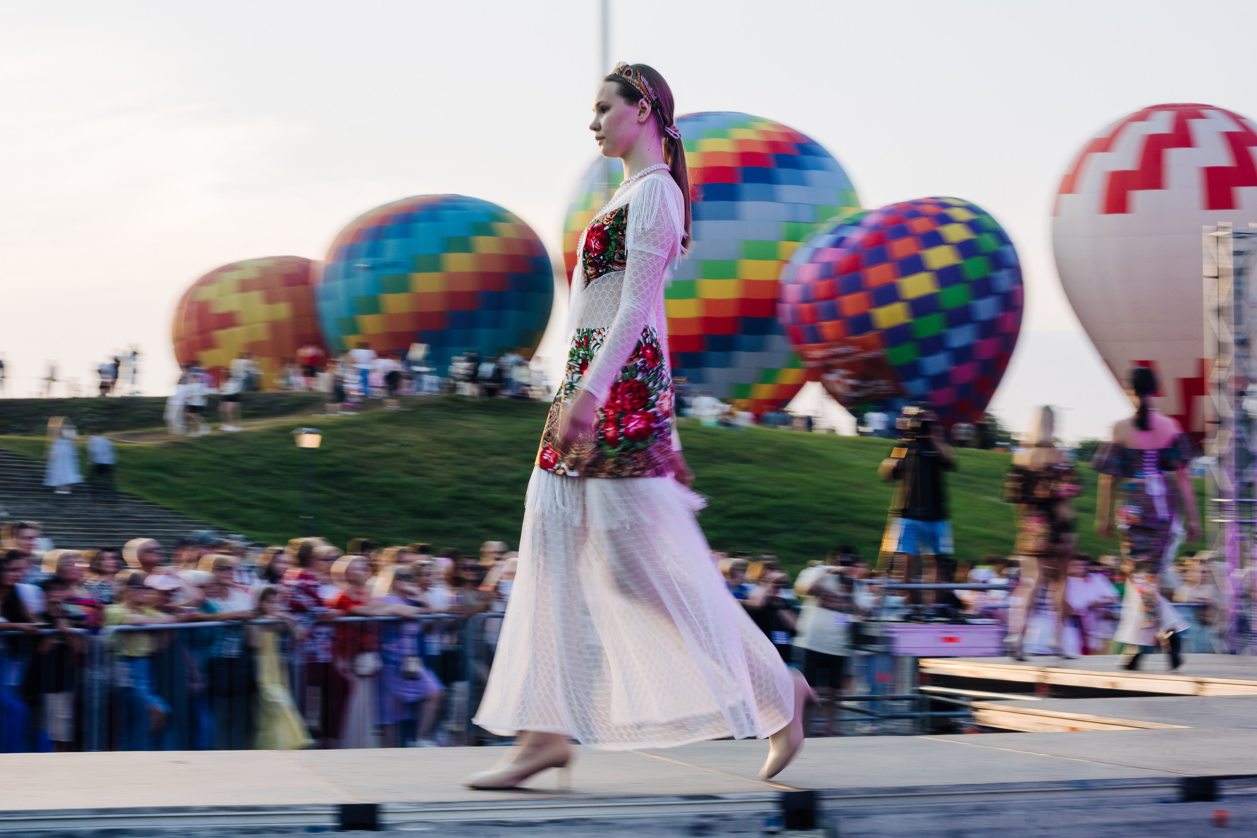 Международный фестиваль моды и музыки «Половодье» // 05.07.2024. Денис Прохоров Фотограф в г. Магнитогорск
