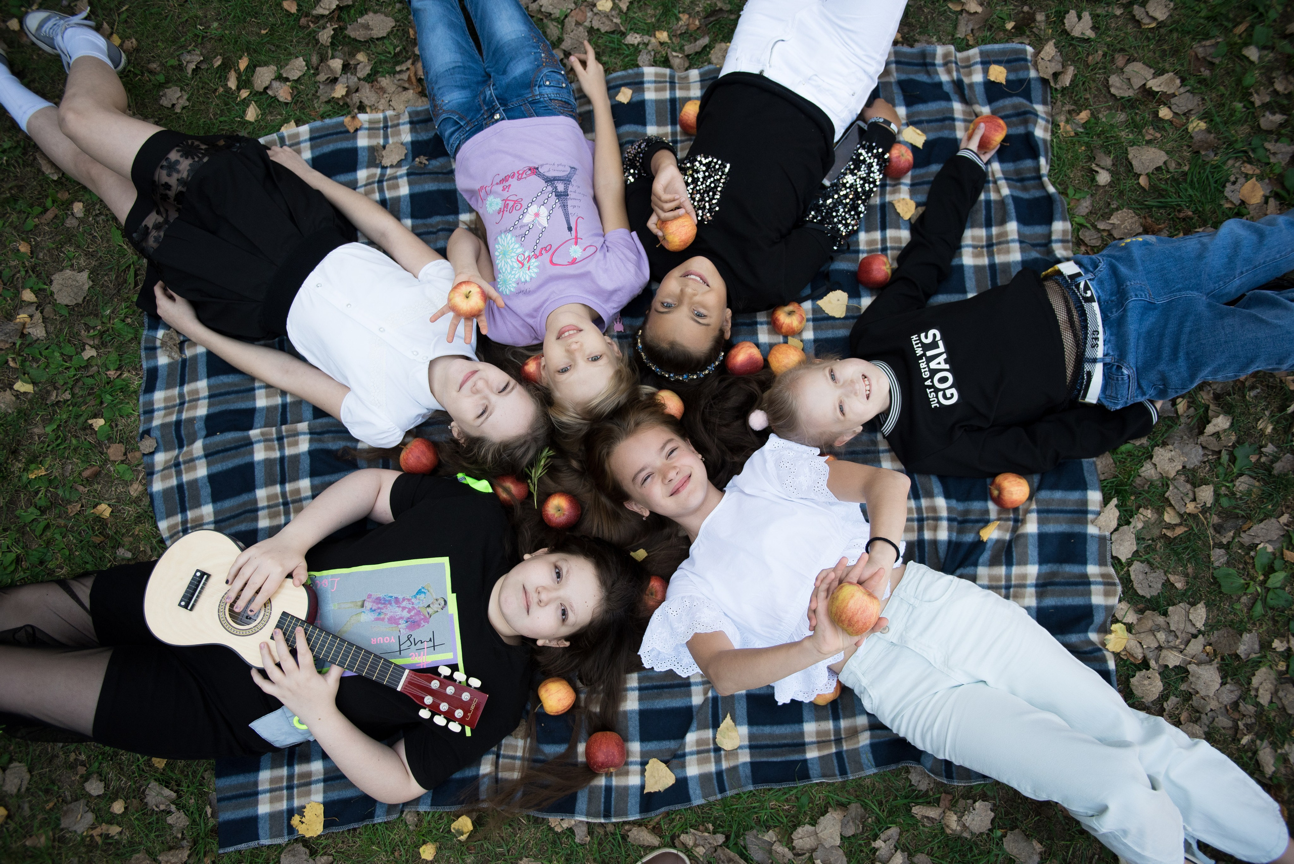 Прогулка — 4 класс. Фотограф Семён Пишта