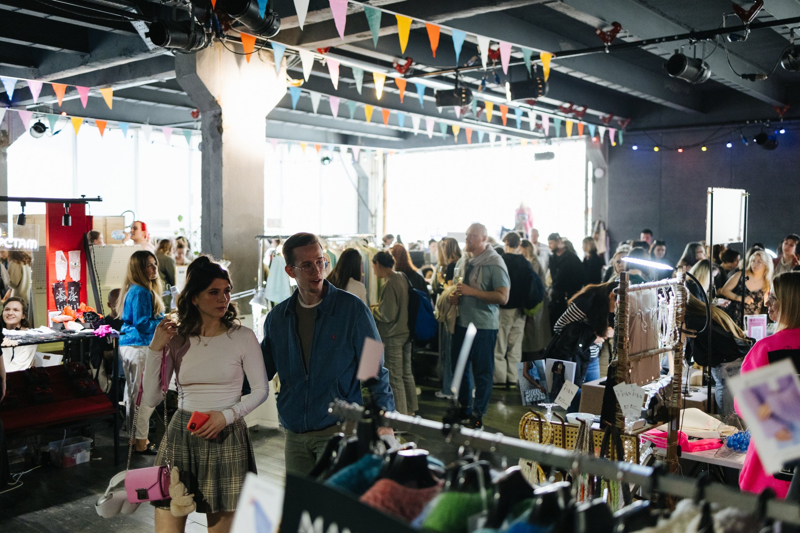 22–23 апреля 2023 в пространстве «Поле». Фотоотчеты «Ламбада-маркета»