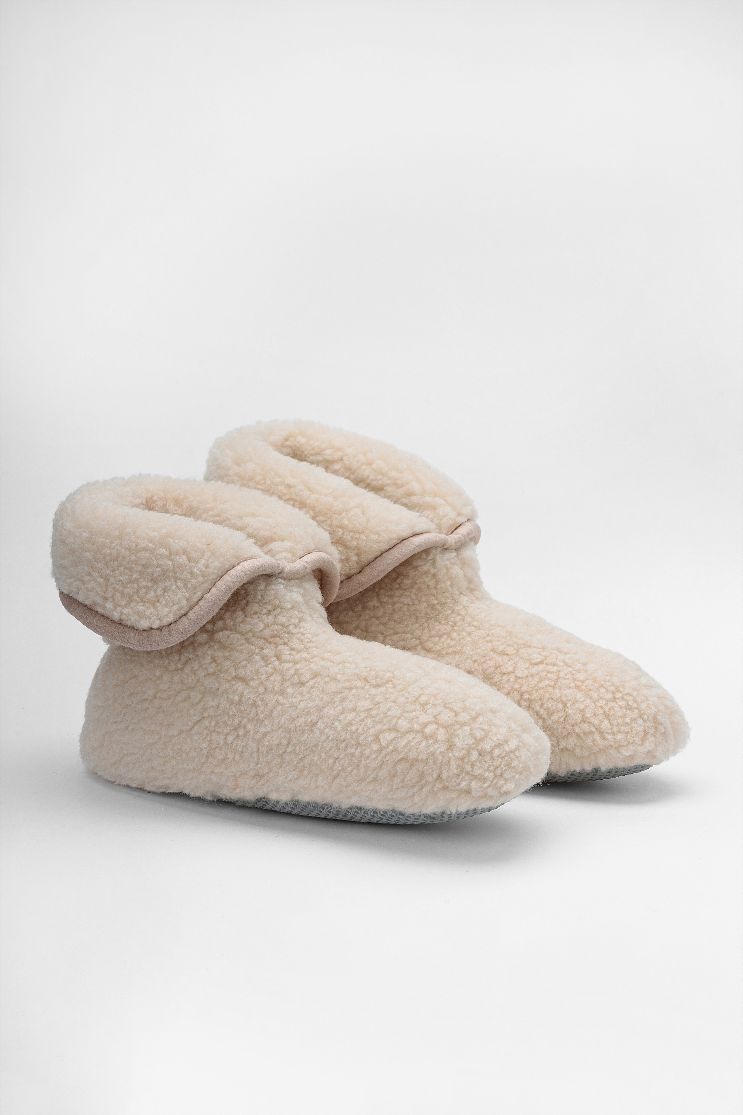 Съёмки для маркетплейсов. Фотограф Александр Калинин