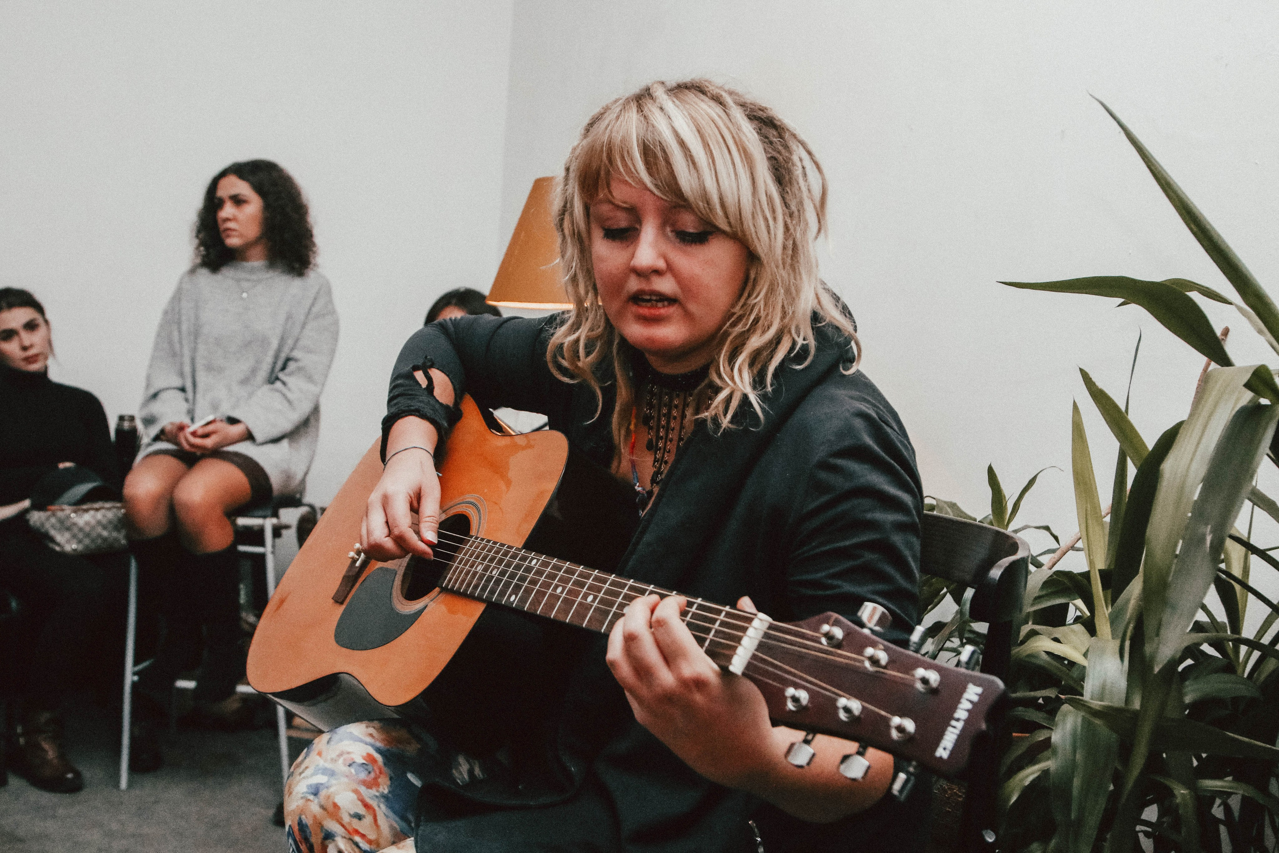 Стихочайная в Циферблате. Репортажный фотограф во Всеволожске и Санкт-Петербурге Владимир Капустин