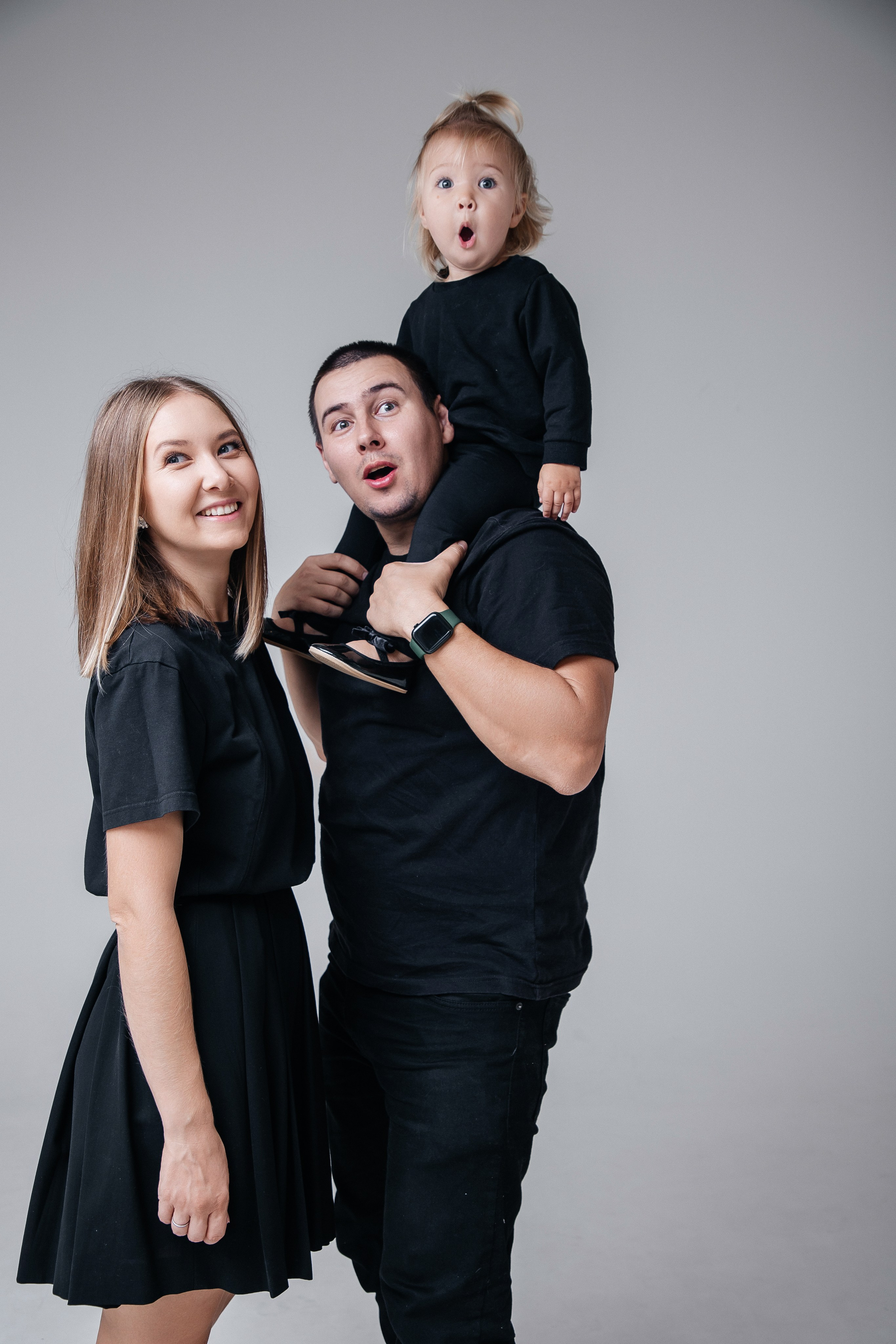 Настя и семья. Фотограф Денис Лесковский (Тюмень)