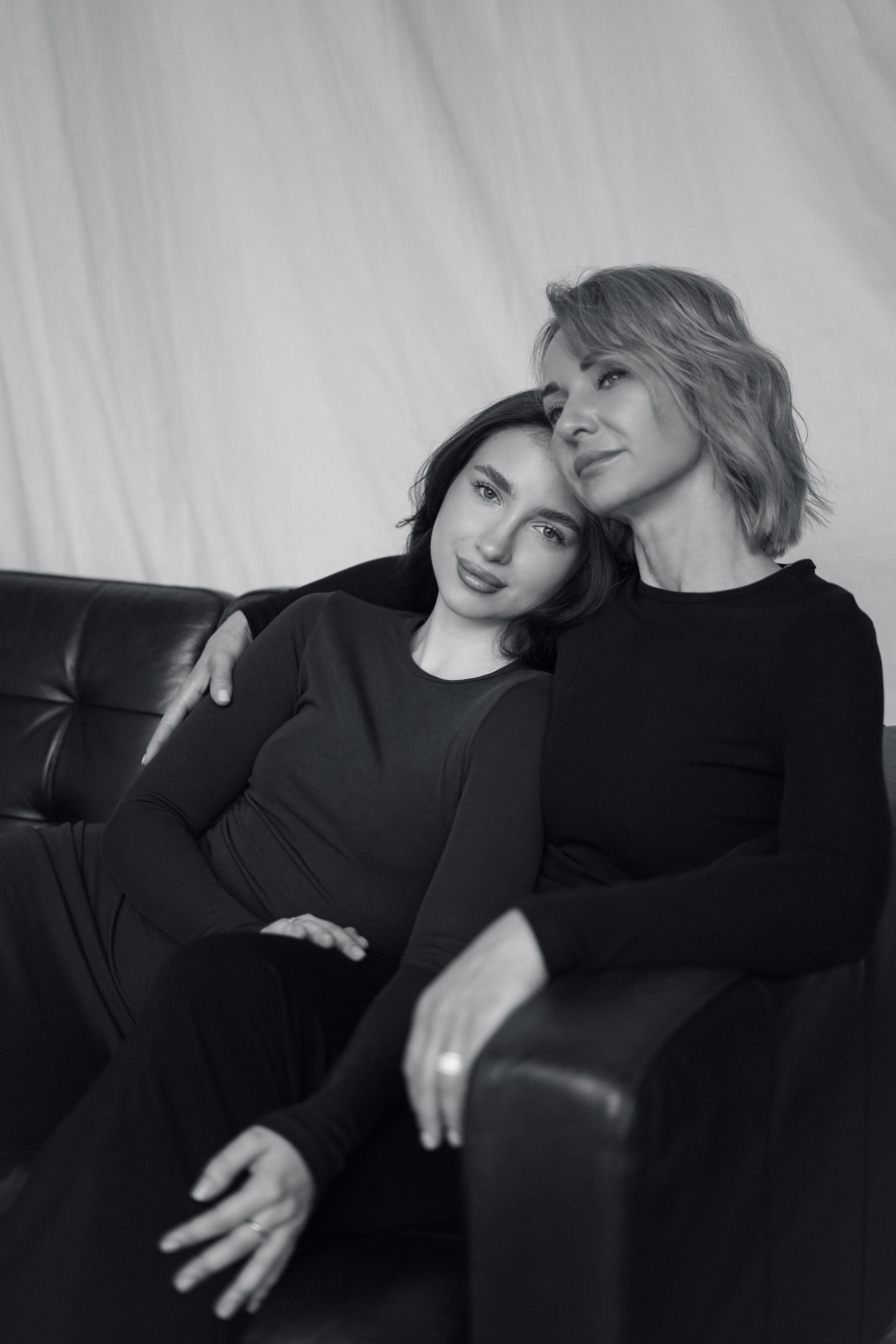 Василиса и Анна. Свадебный и портретный фотограф в Санкт-Петербурге Софья Каркачева