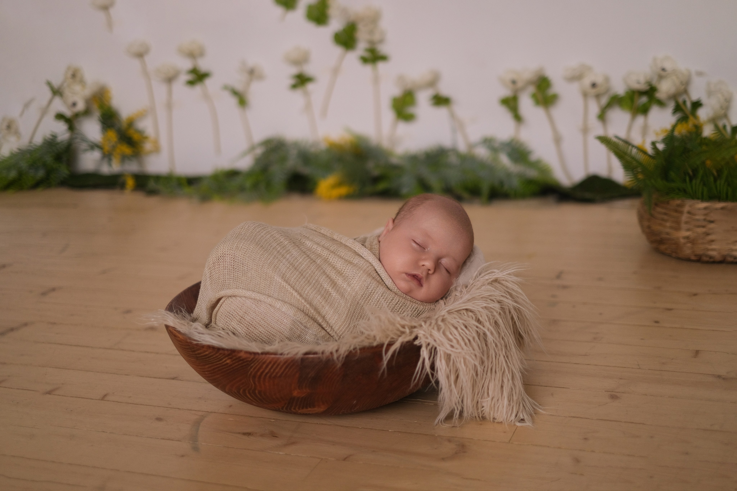 Мирослав в Матрёшке. Семейный детский ньюборн фотограф в Москве Марта Петрова