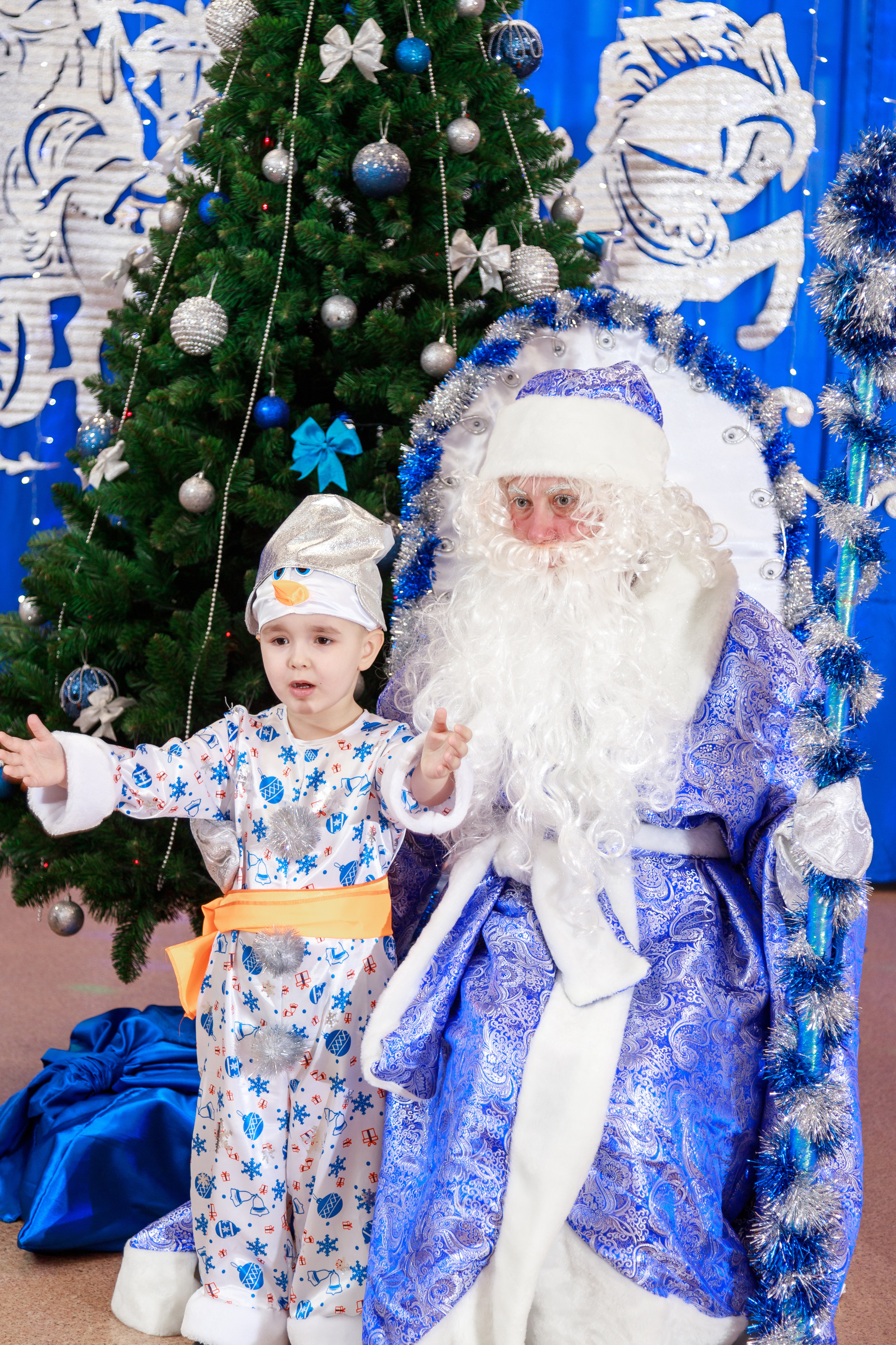 Праздники. Выпускные альбомы — заказать альбом на выпускной в Новосибирске
