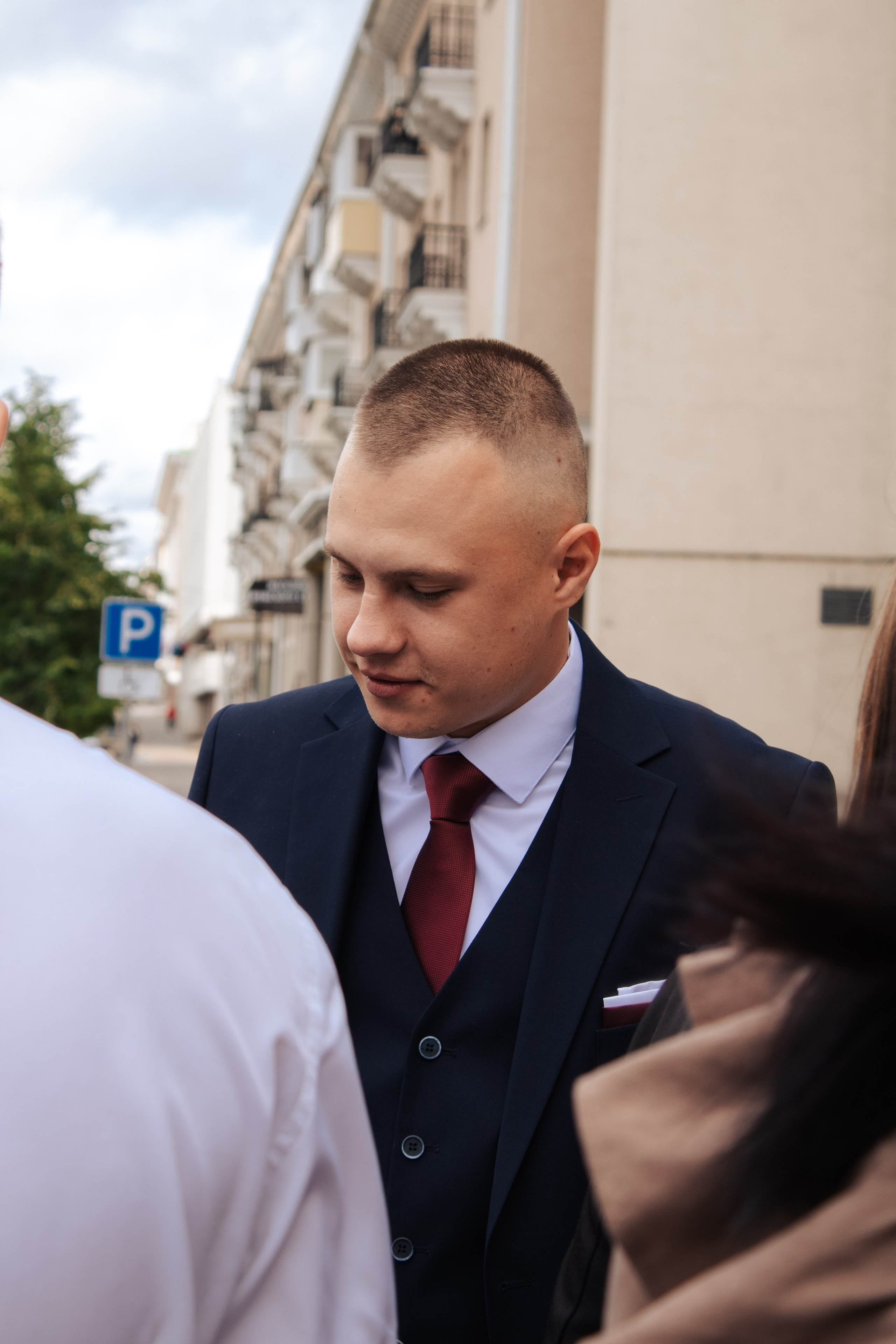 красивый жених