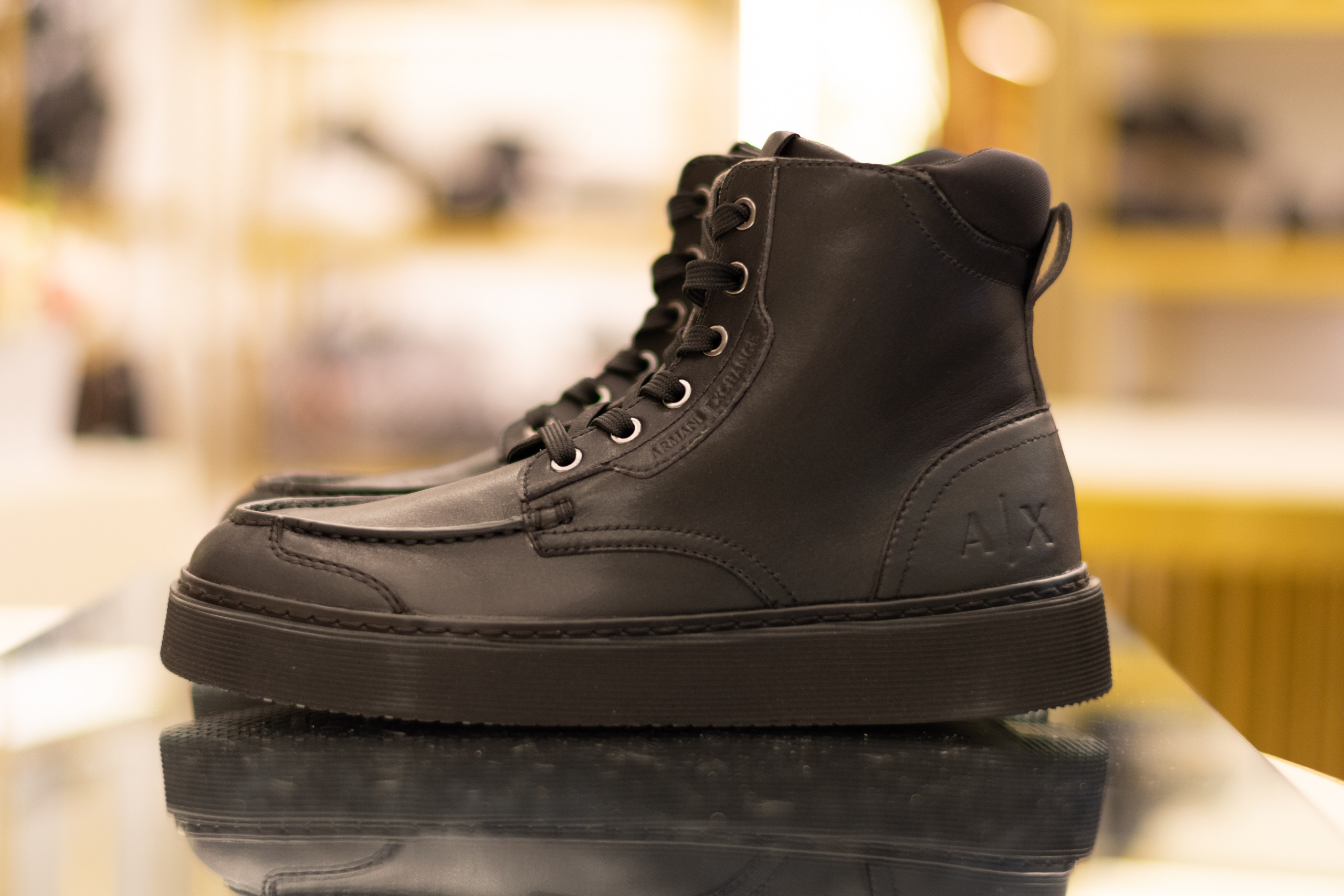 Для организаций. Предметная фотосессия для обувного магазина Capsula. Фотограф/видеограф Богдан Голованов