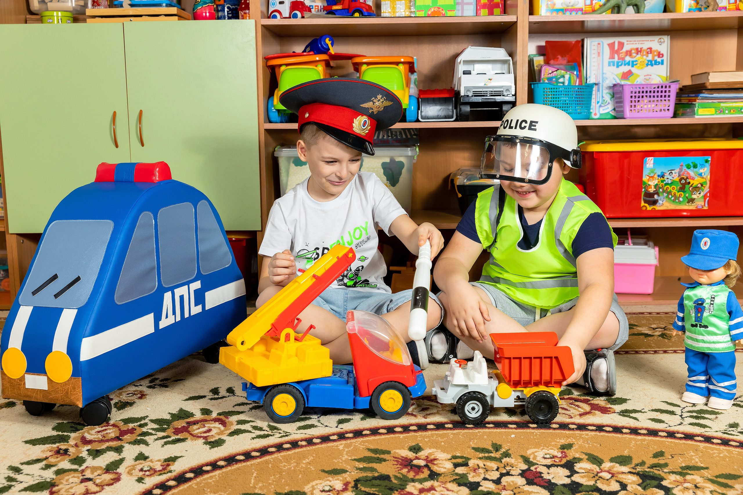 Примеры фото ДЕТСКИЙ САД. Фотограф Радужный ХМАО, Школьный фотограф, семейный фотограф, выпускной альбом