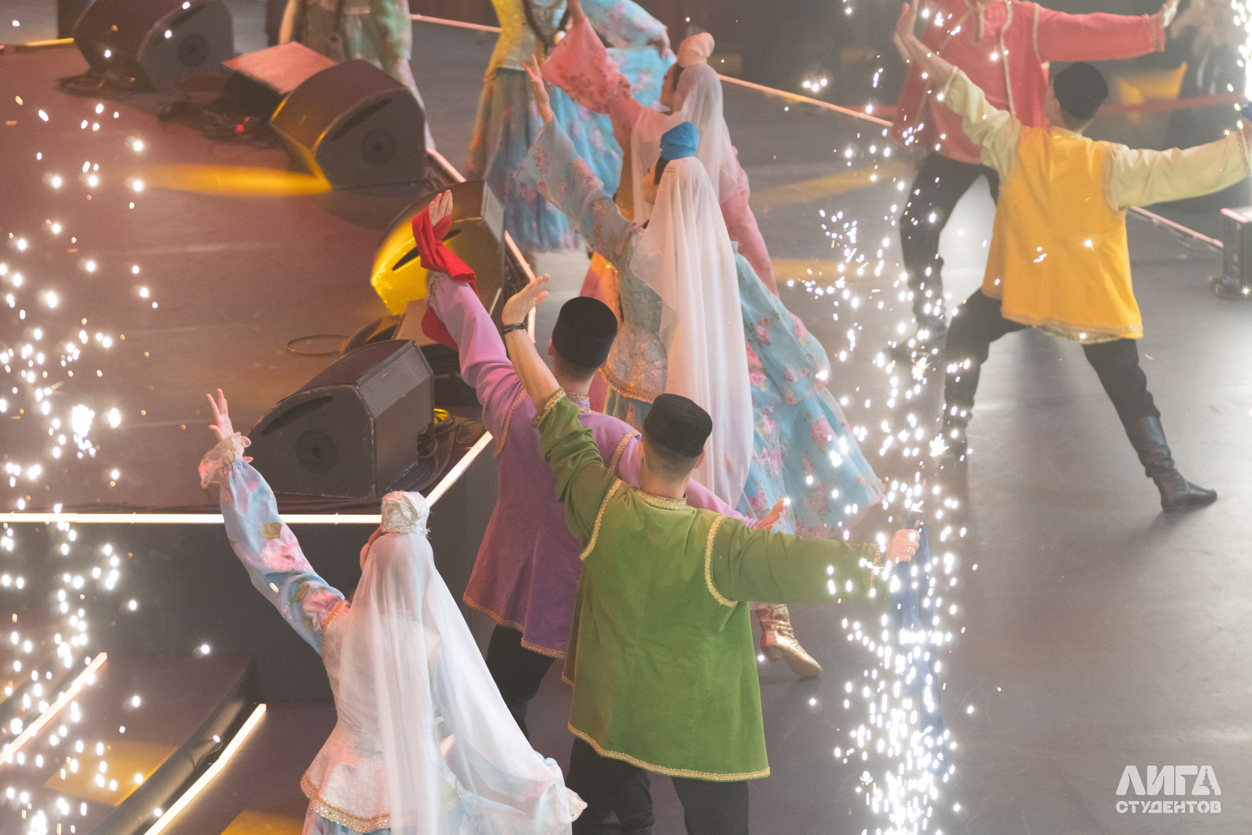 Российская Студенческая Весна 2025. Портретный фотограф в Казани Радомир Заздравных