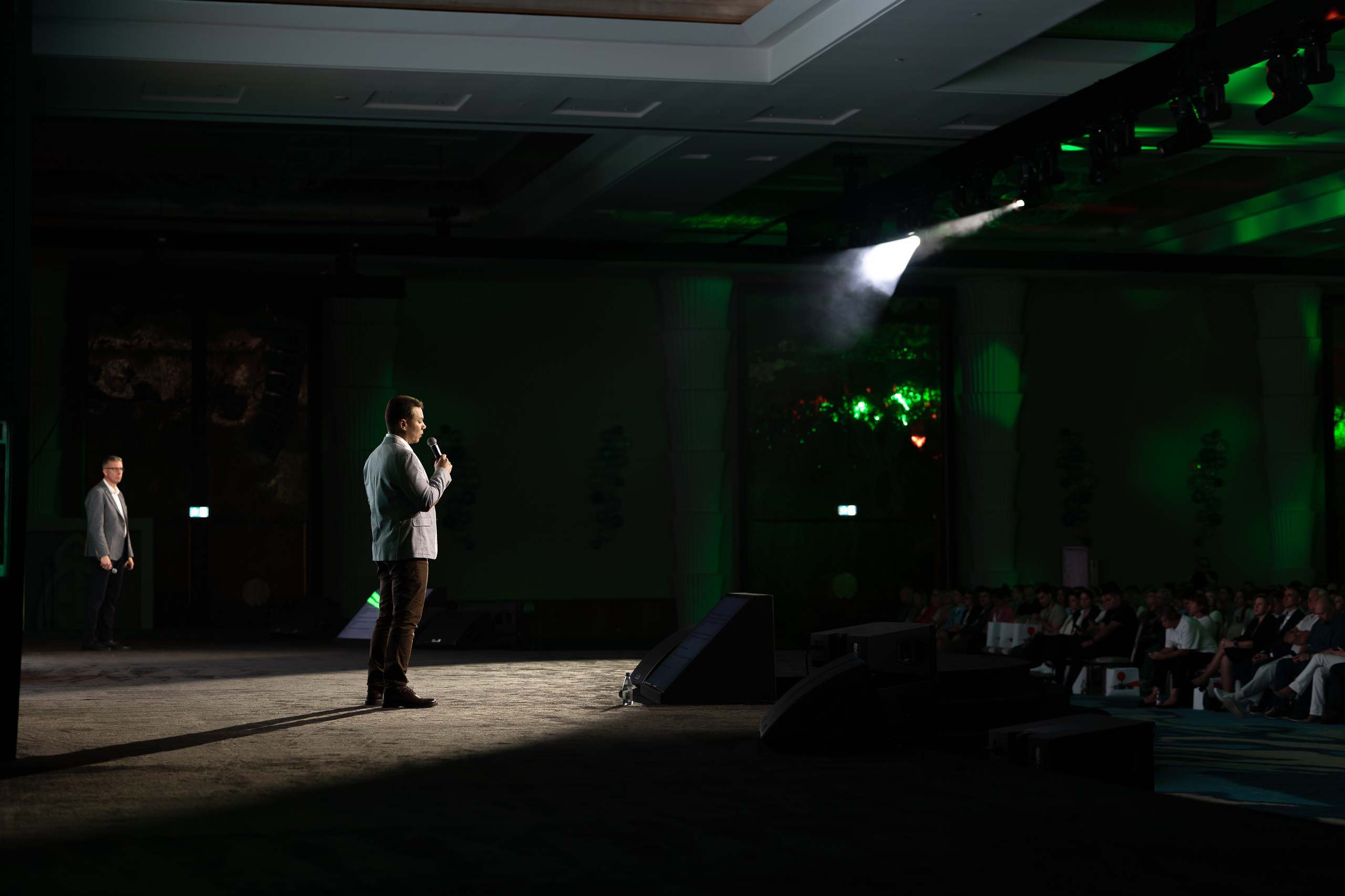 Точка Притяжения / Дубай. Фотограф Юлия Назарова