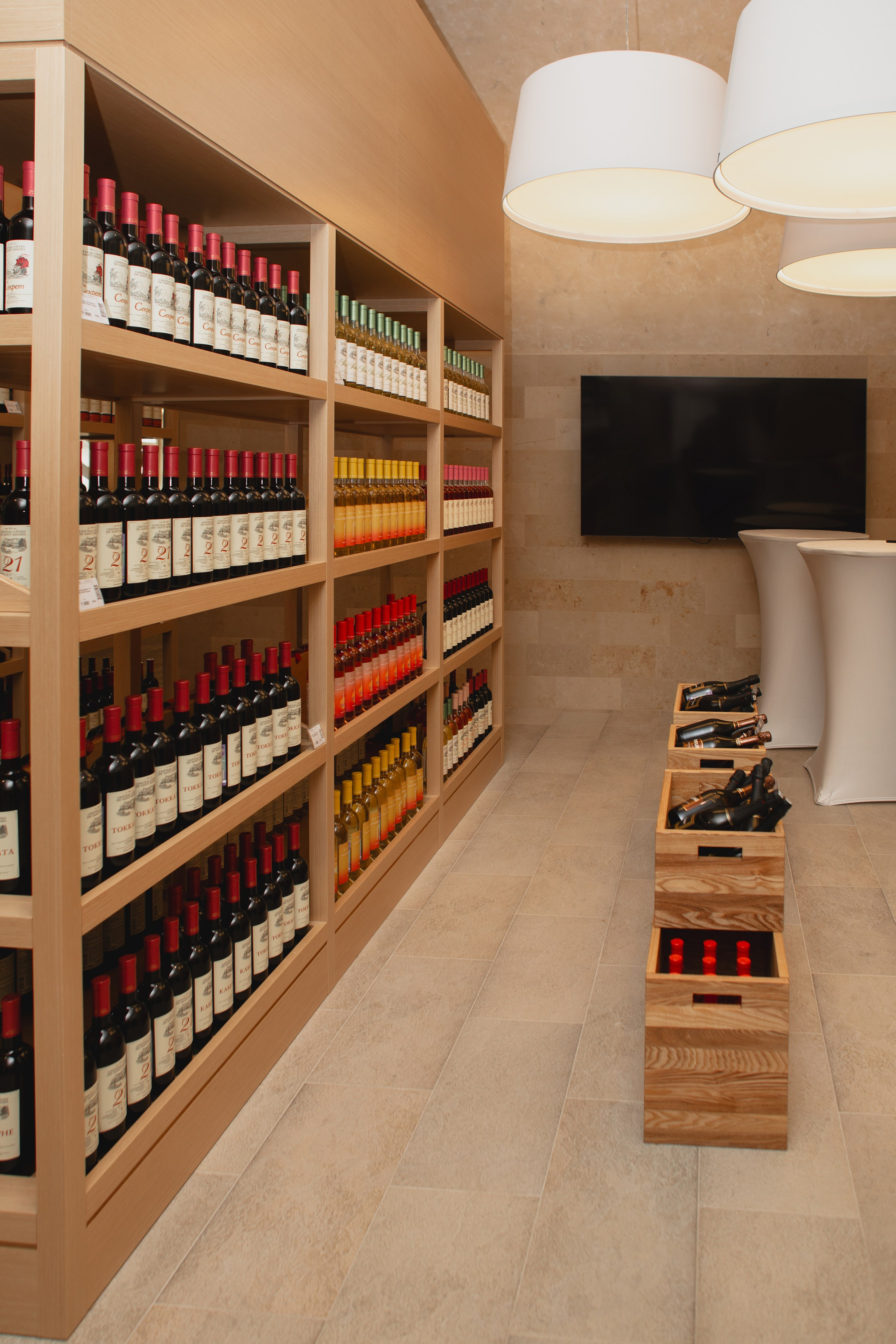 Джаннет | винный бутик | 10.2024. Фотограф | Юля Ди