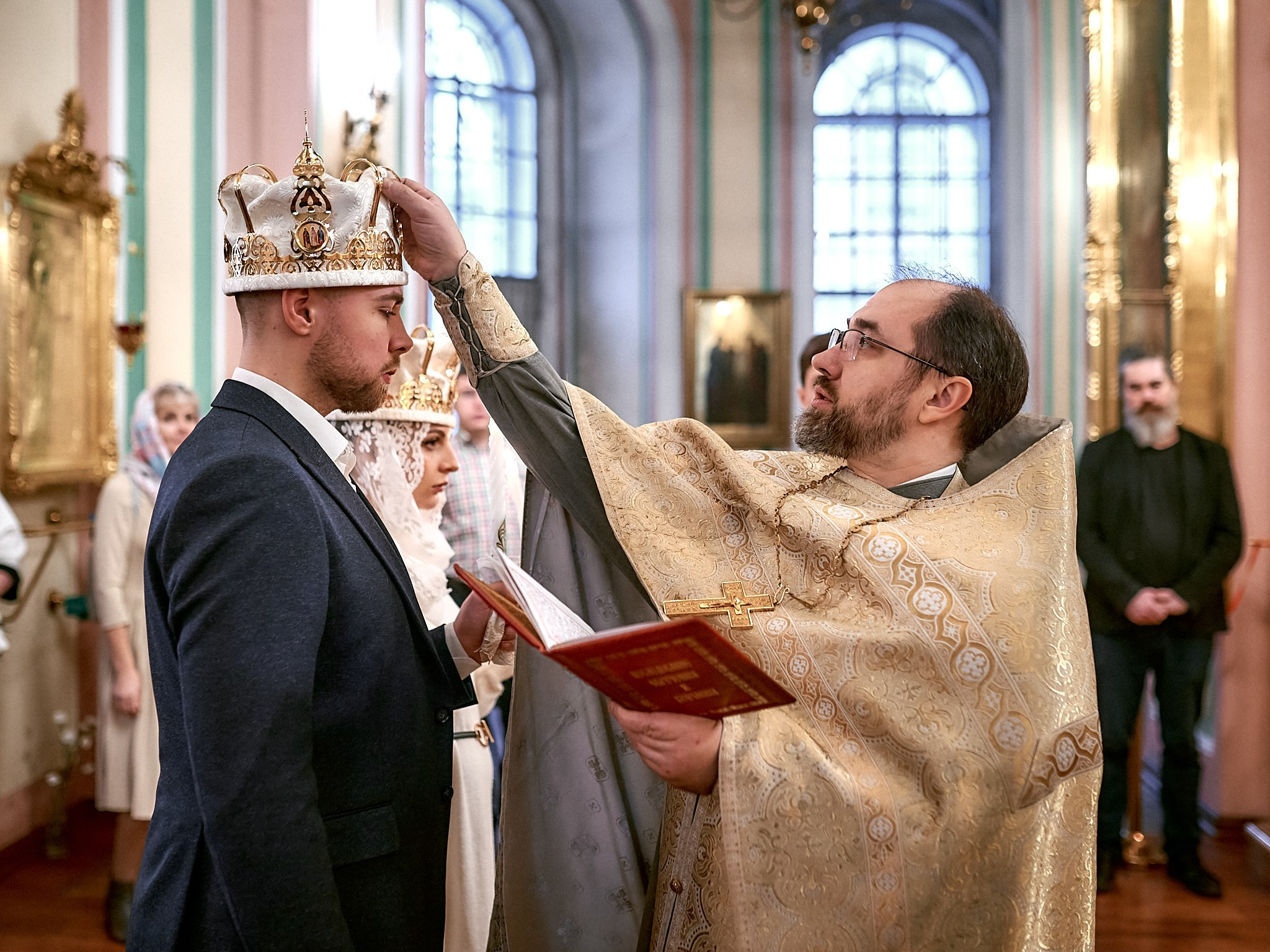Венчание Артёма и Екатерины | Владимирский собор. Свадебный фотограф в Санкт-Петербурге Славин Денис