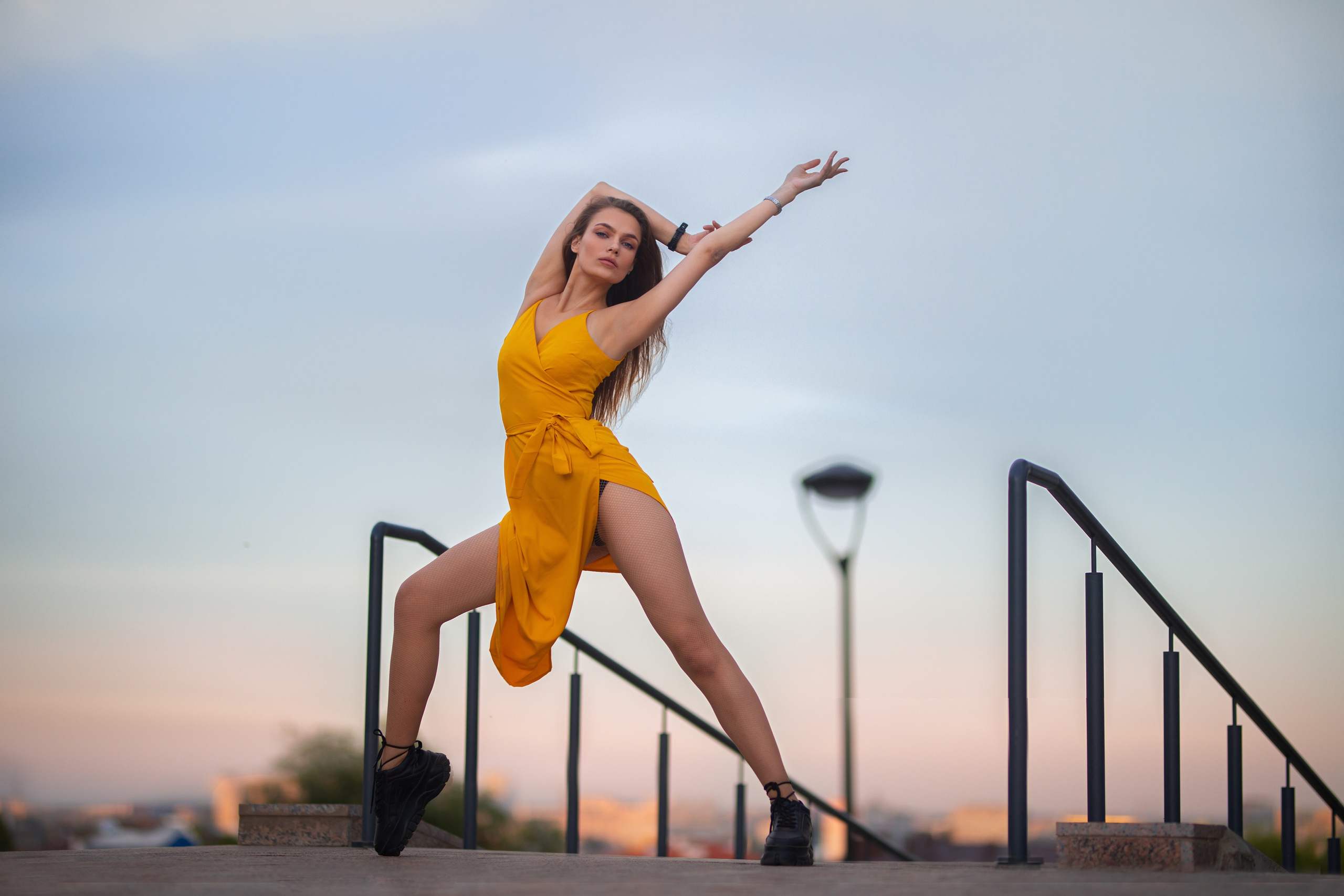 Летняя съемка с Екатериной на городской площади в Воронеже в формате для «себя»