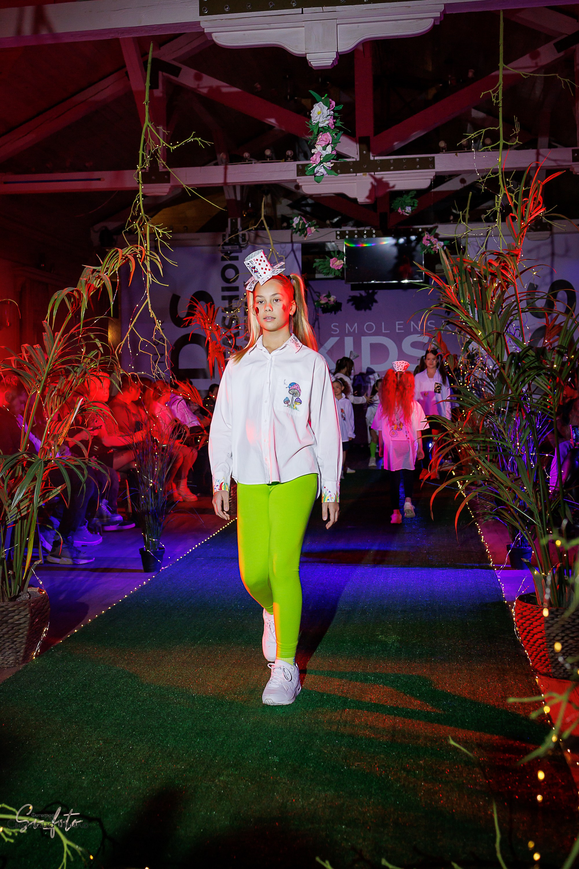 Smolensk Fashion Week_показы_ДЕНЬ 3_ФИНАЛ_Алиса в стране чудес. Главная