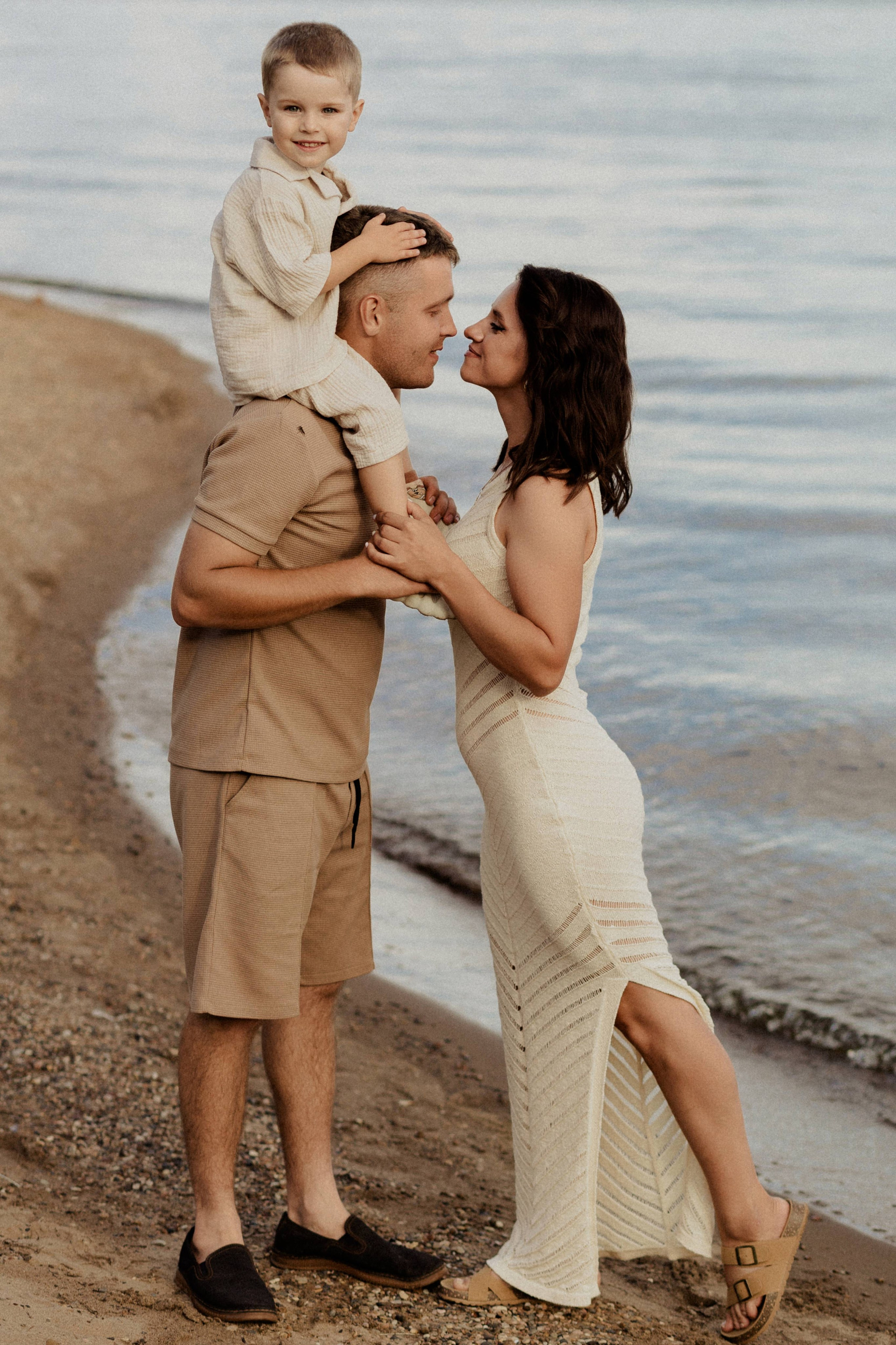 Вова, Лена и Егор. Свадебный фотограф Чайковский