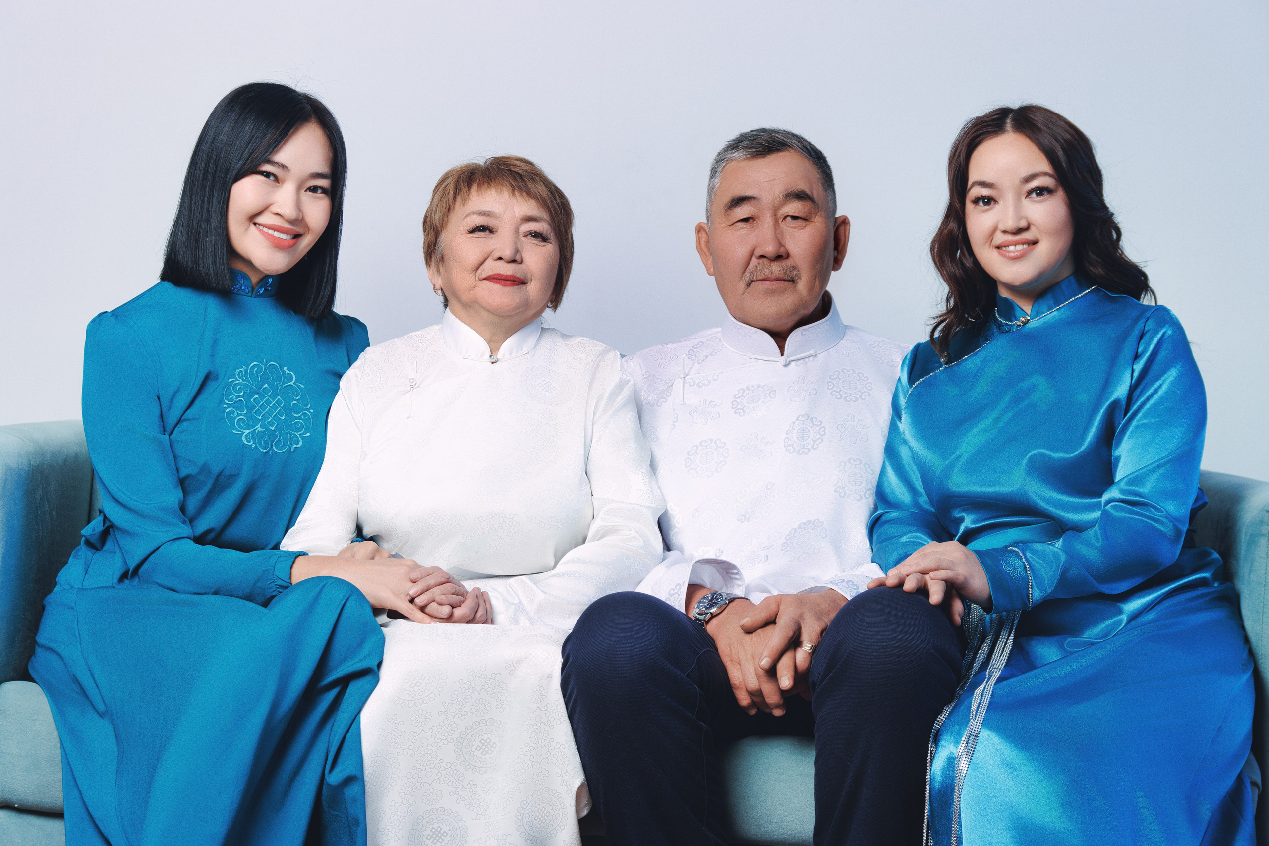 В национальном костюме. Фотограф Улан-Удэ Алексей Раднаев RAD