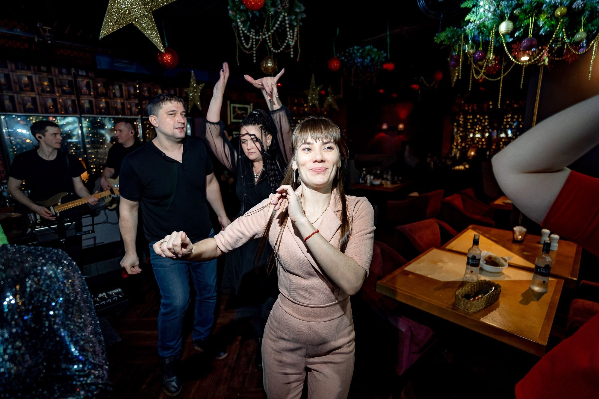 Новый год 2024 в Peoples. Сергей Кошкин. Репортажная и ивент-фотография в Сургуте