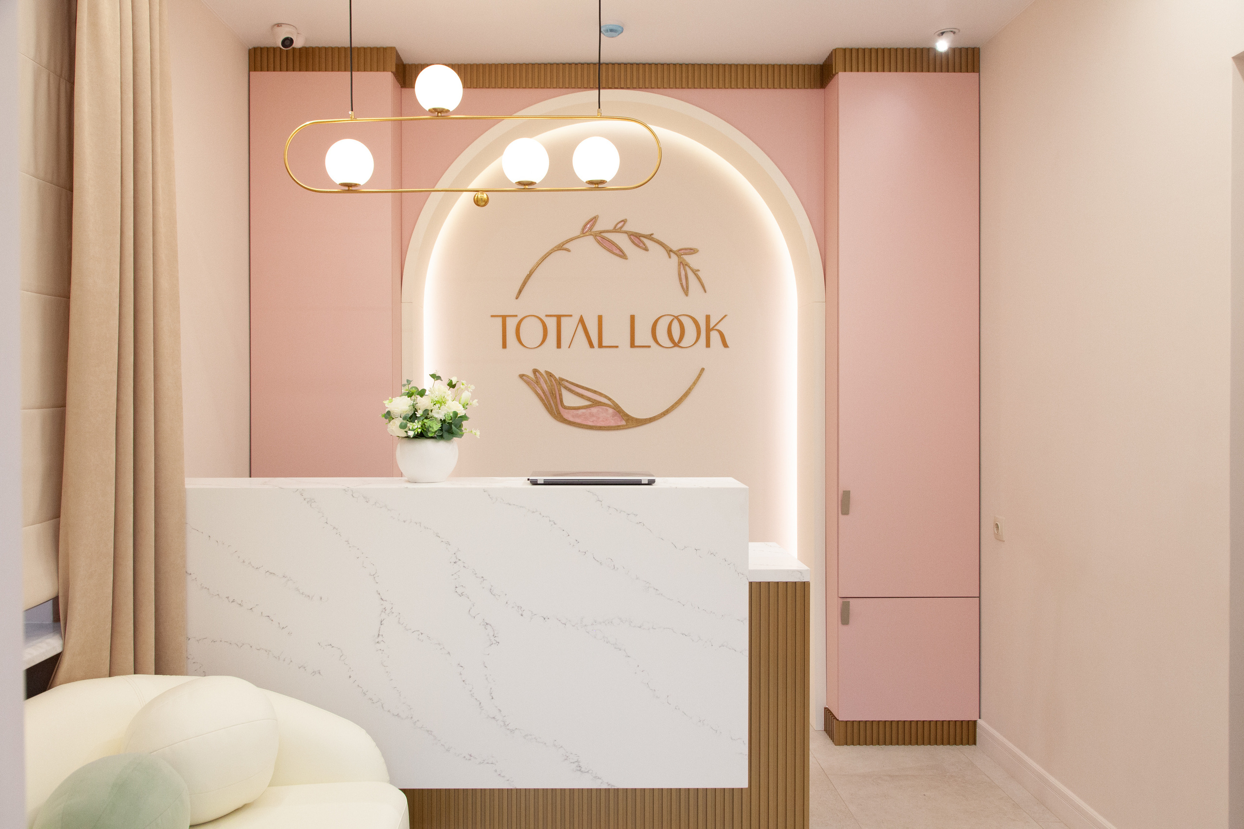 Съемка для студии красоты. Предметный и контент фотограф в Уфе Мария Волошина