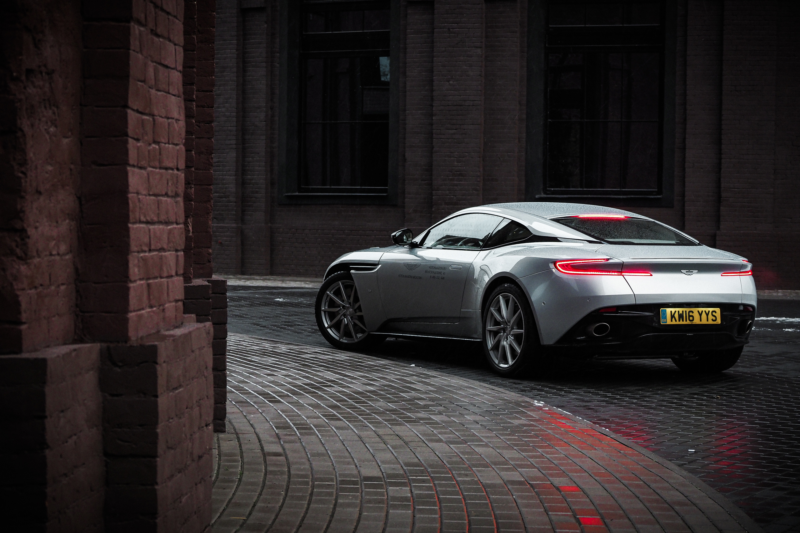 Aston Martin DB11. Гуру мировой свадебной фотографии Александр Ноздрин, г. Москва и весь