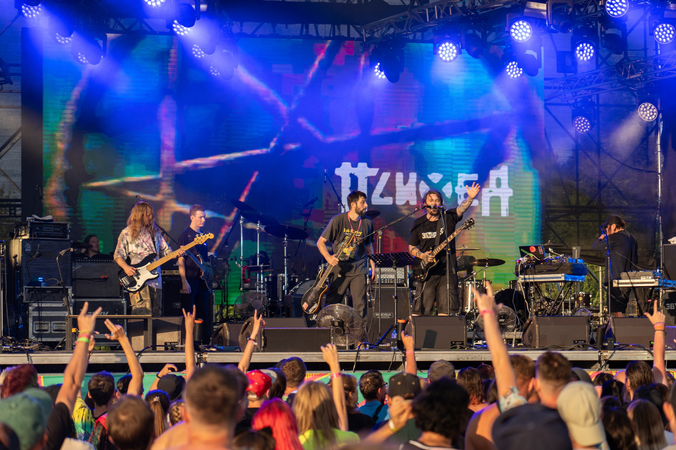 Пляж 2.4. Фотограф Денис Булавин