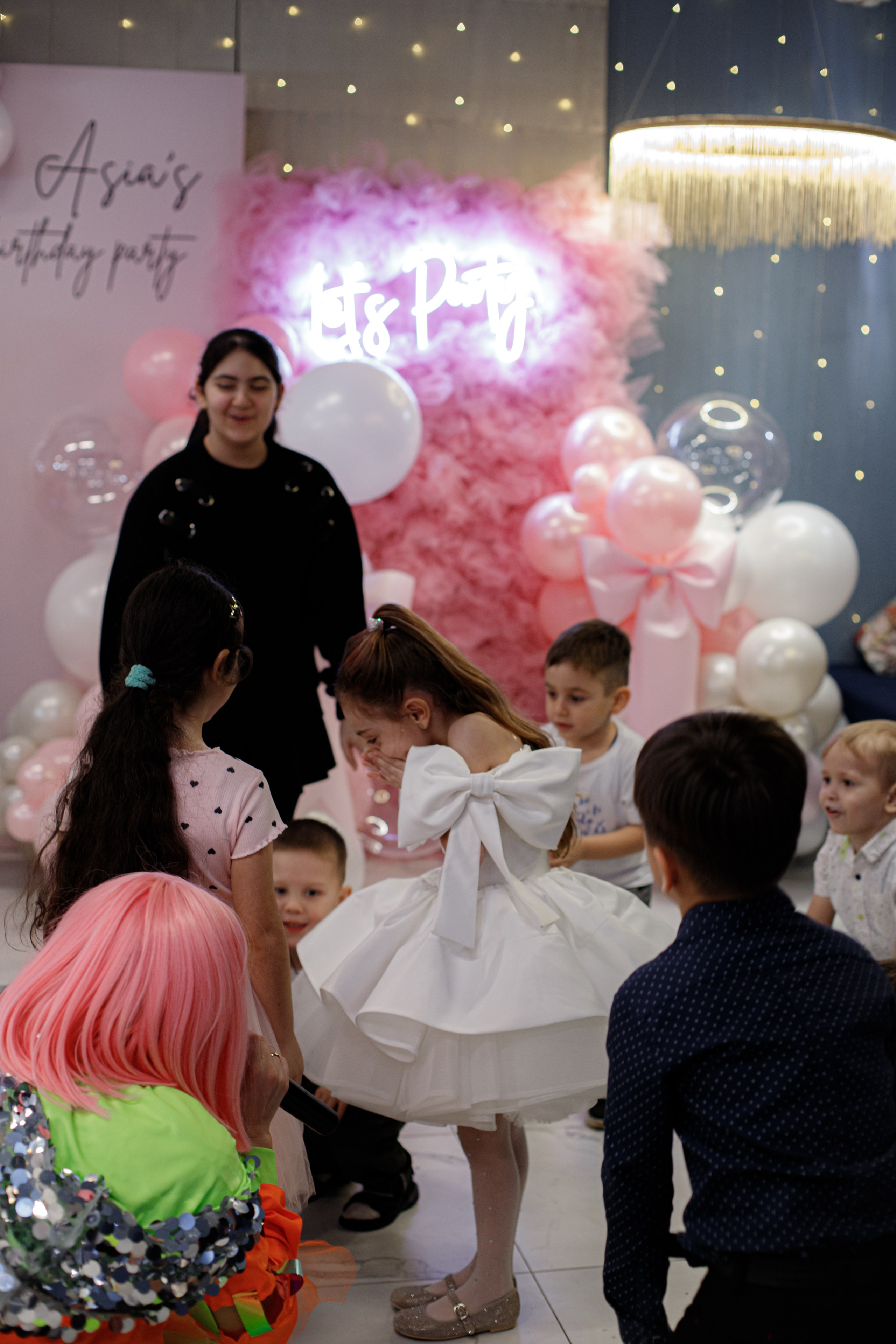 ASIA'S BIRTHDAY PARTY. Photokarish