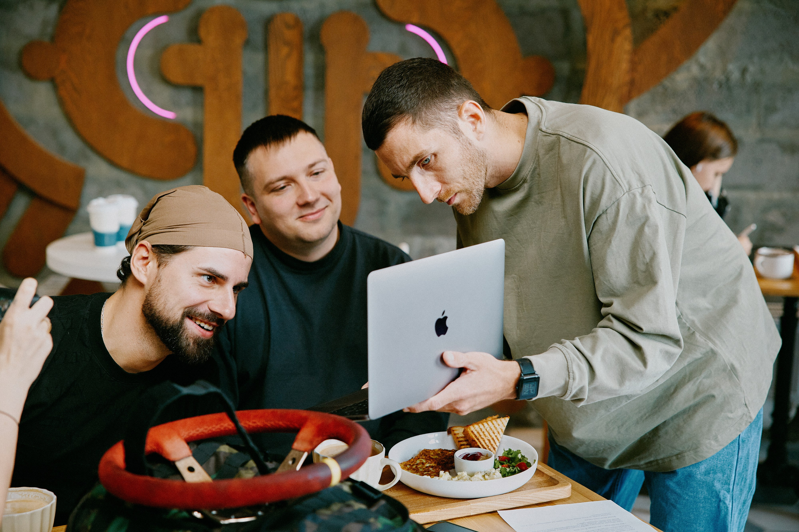 СОЛЬ PRODUCTION БЭК (EMOTORS). ФОТОГРАФ НА МЕРОПРИЯТИЕ ОТ СОЛЬ МЕДИА PRODUCTION