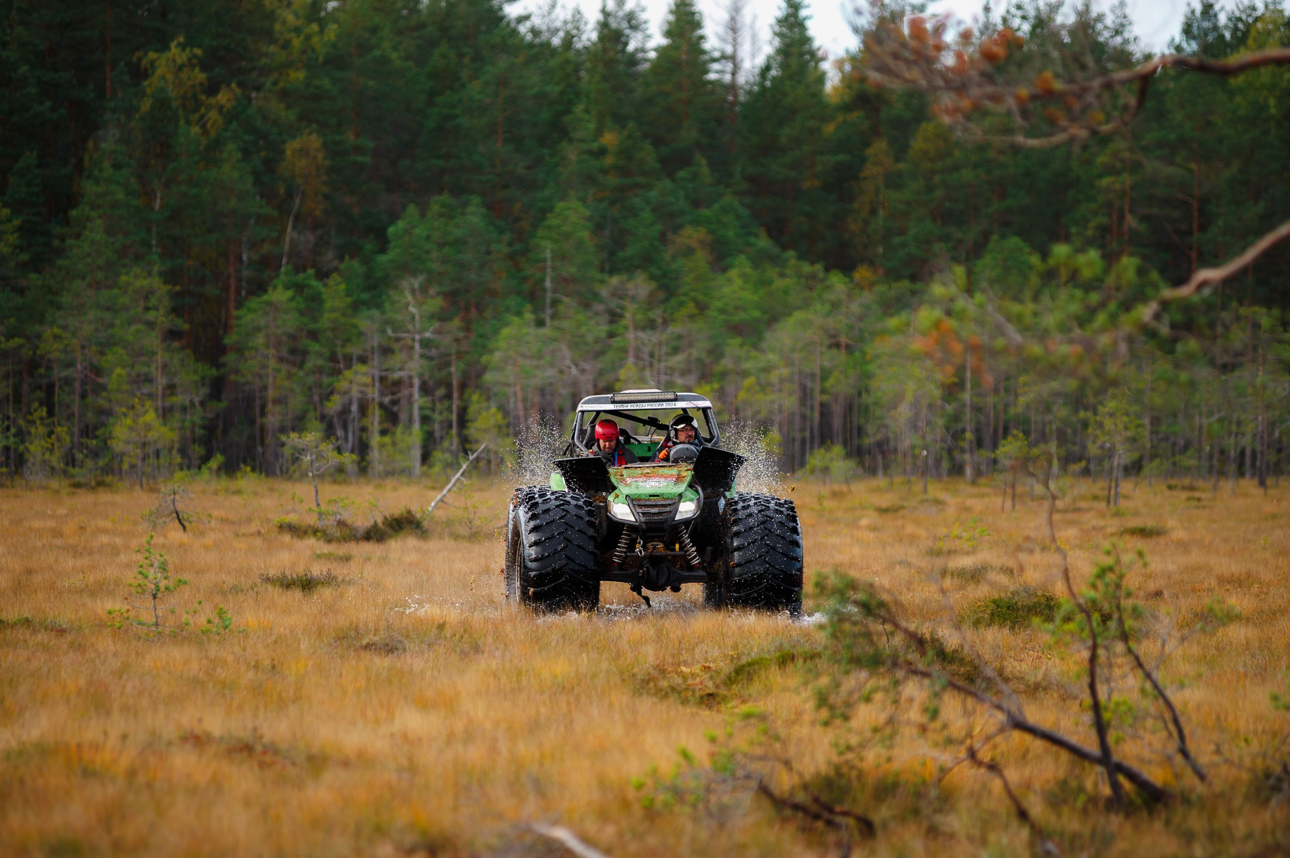 Кубок СПб по трофи-рейдам 04-06.10.2024 — день 1. Фотограф Алексей Алексеев