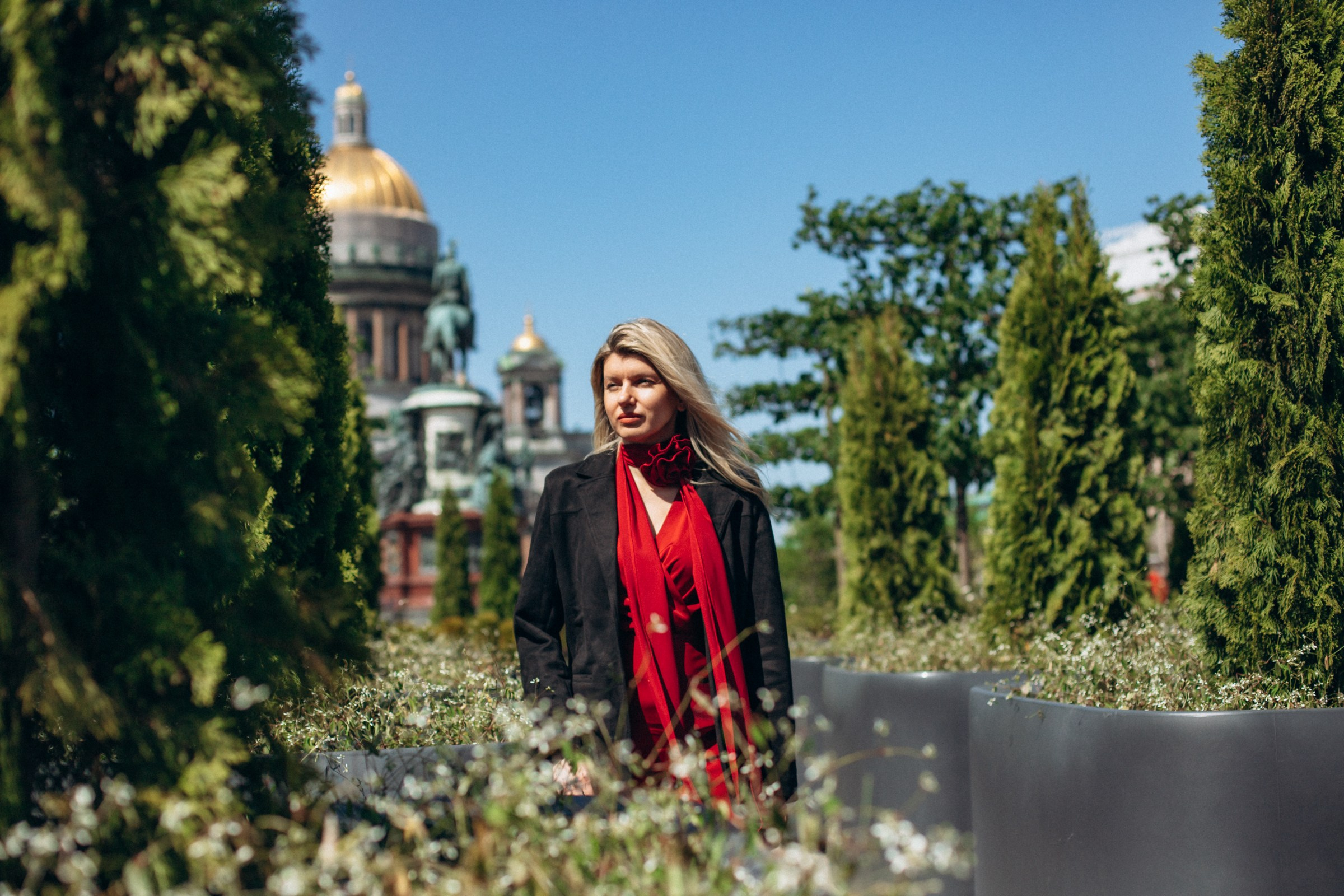 Наталья в июне. Фотопрогулка в Петербурге. Индивидуальный и семейный фотограф в Санкт-Петербурге