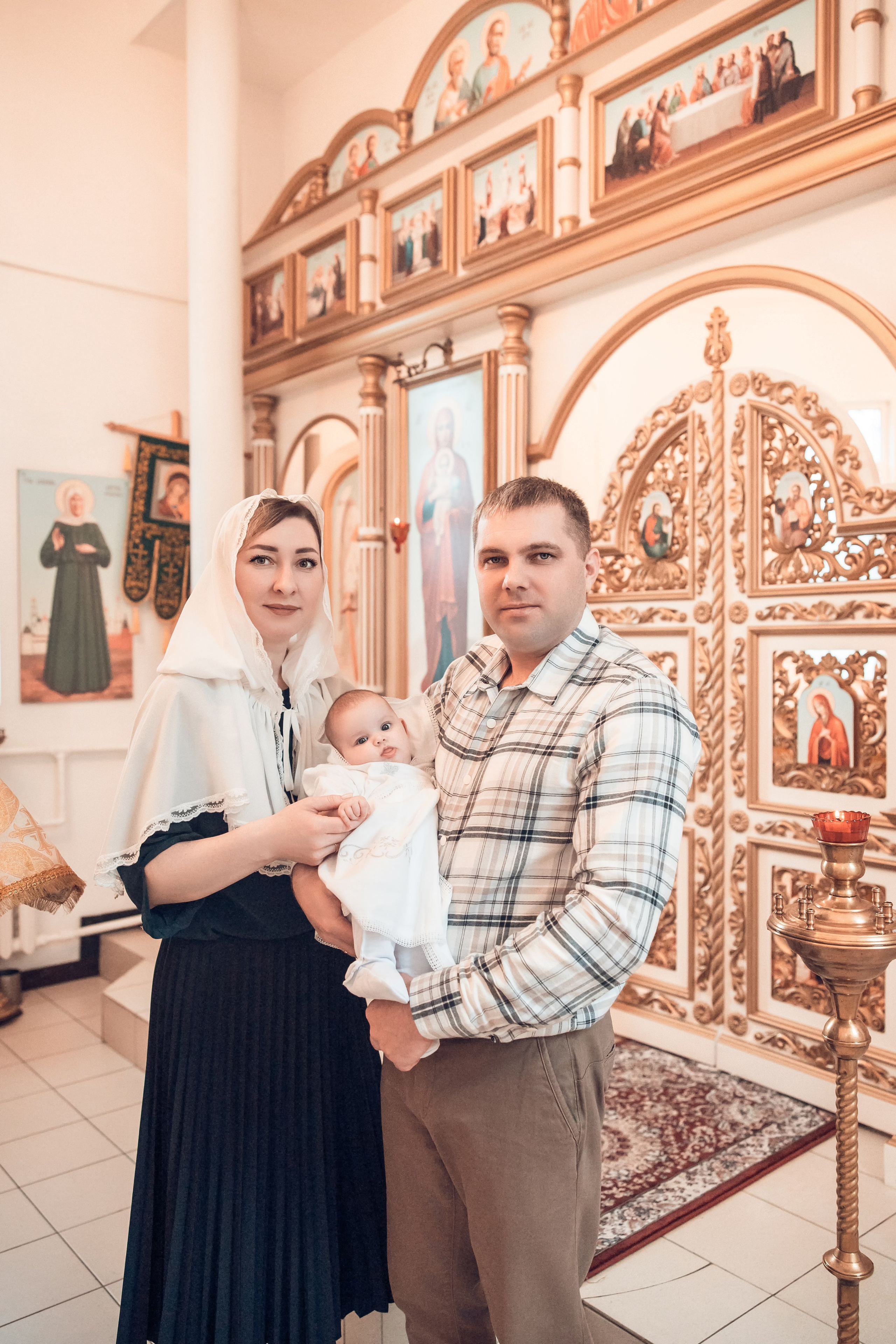 Таинство Крещения Виктории. Церковь Казанской иконы Божией Матери в Вышетравино. Семейный фотограф в Рязани и Рязанской области