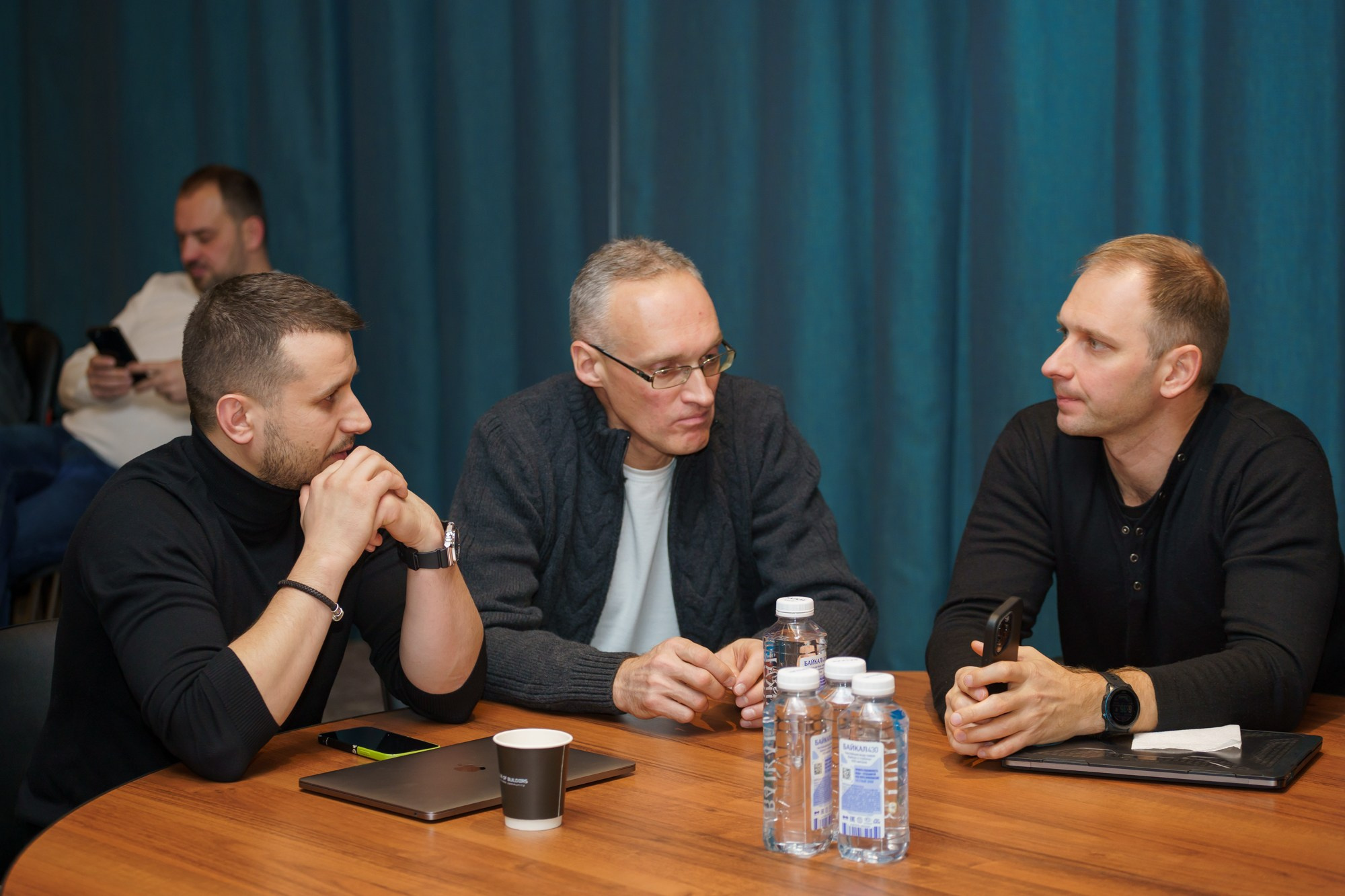 Выступление спикера. Photomantis