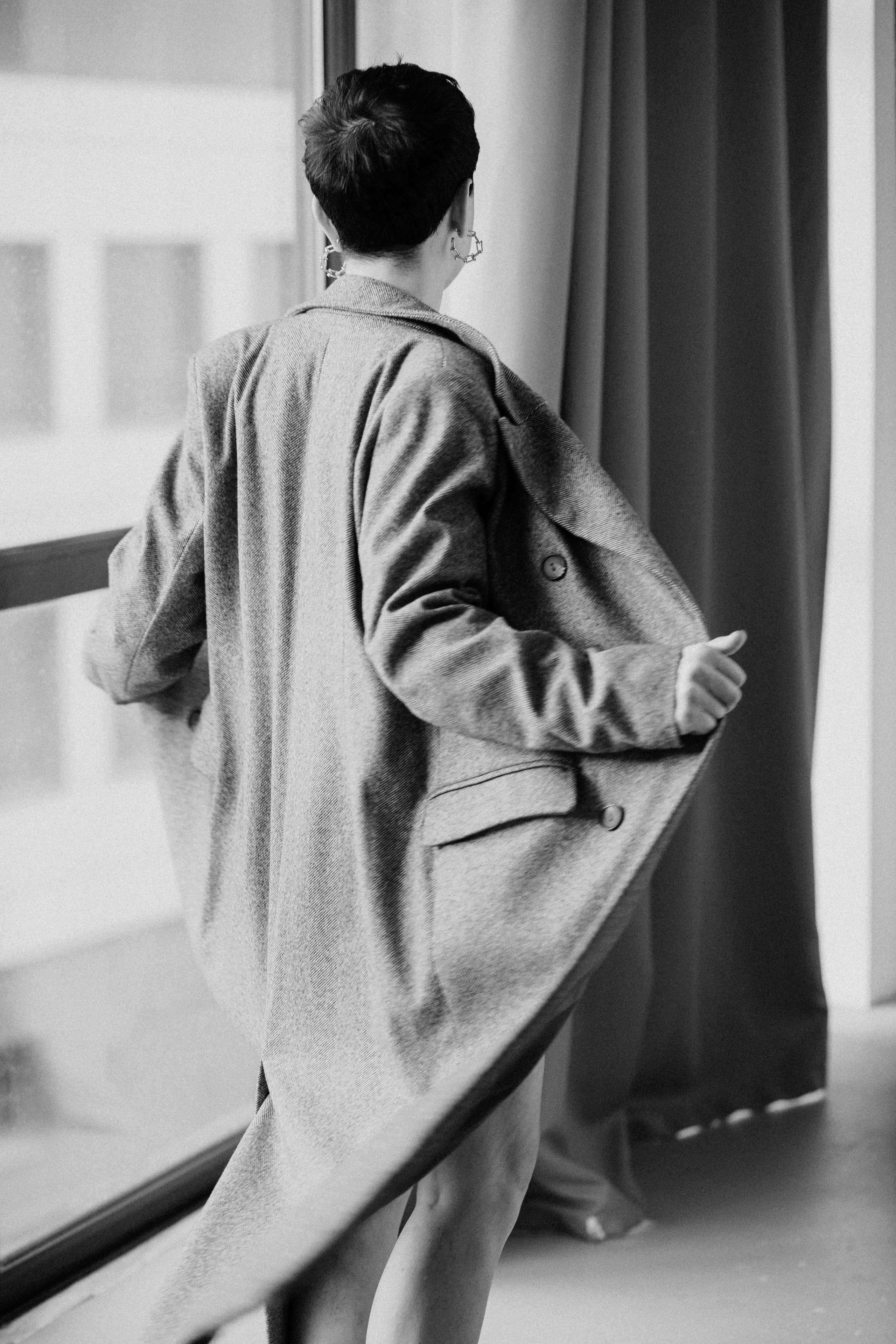 Студийные съемки в ч/б. Женский фотограф в Москве Рина Леонтьева