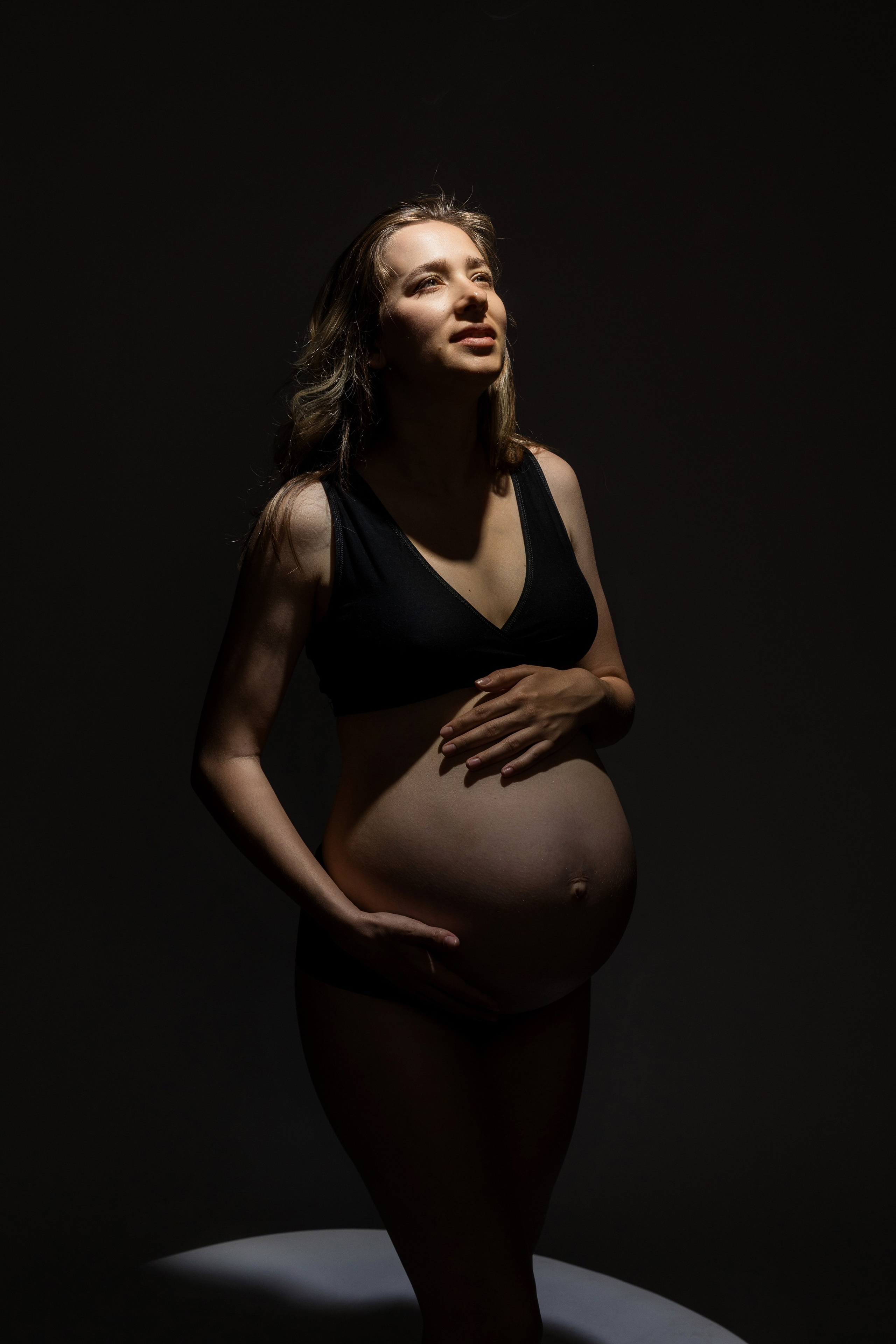 В ожидании. Фотоателье и полиграфия | Красивые фотосессии, сувениры с фото | Ремонт смартфонов, ноутбуков и техники в Коломне Zinovyev Team