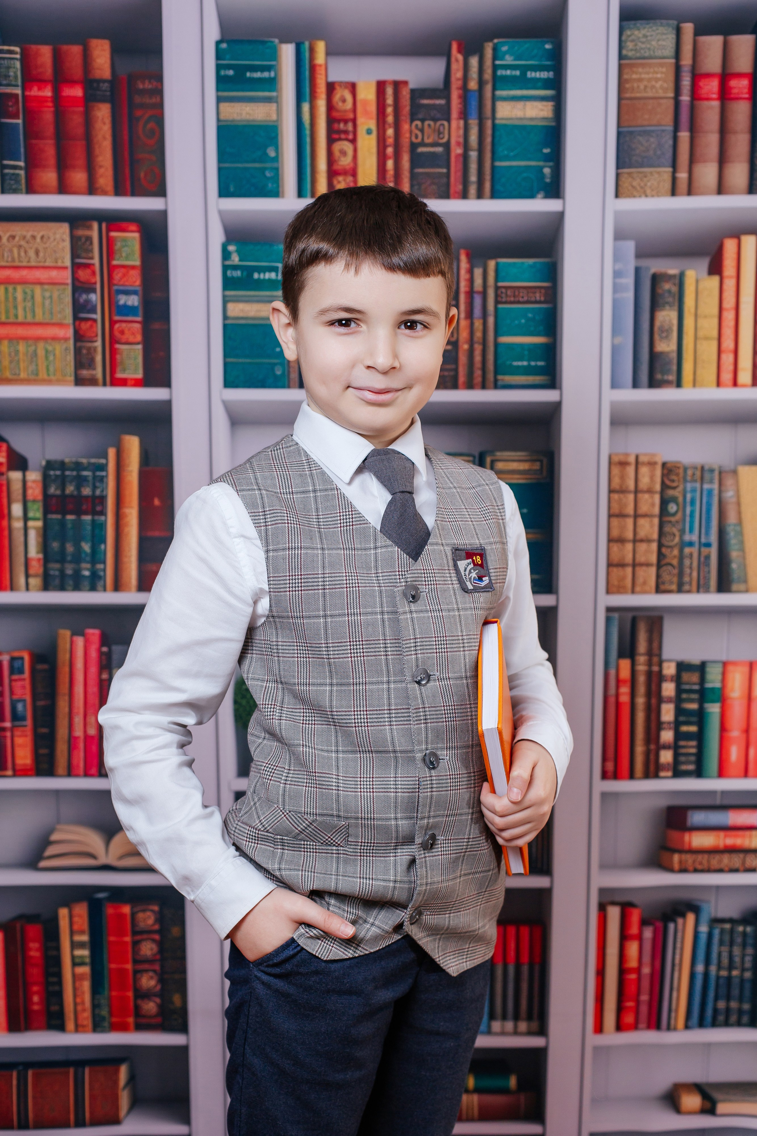 Стеллаж. Выездной проект. Фото дети. Выпускные альбомы Нижний Тагил