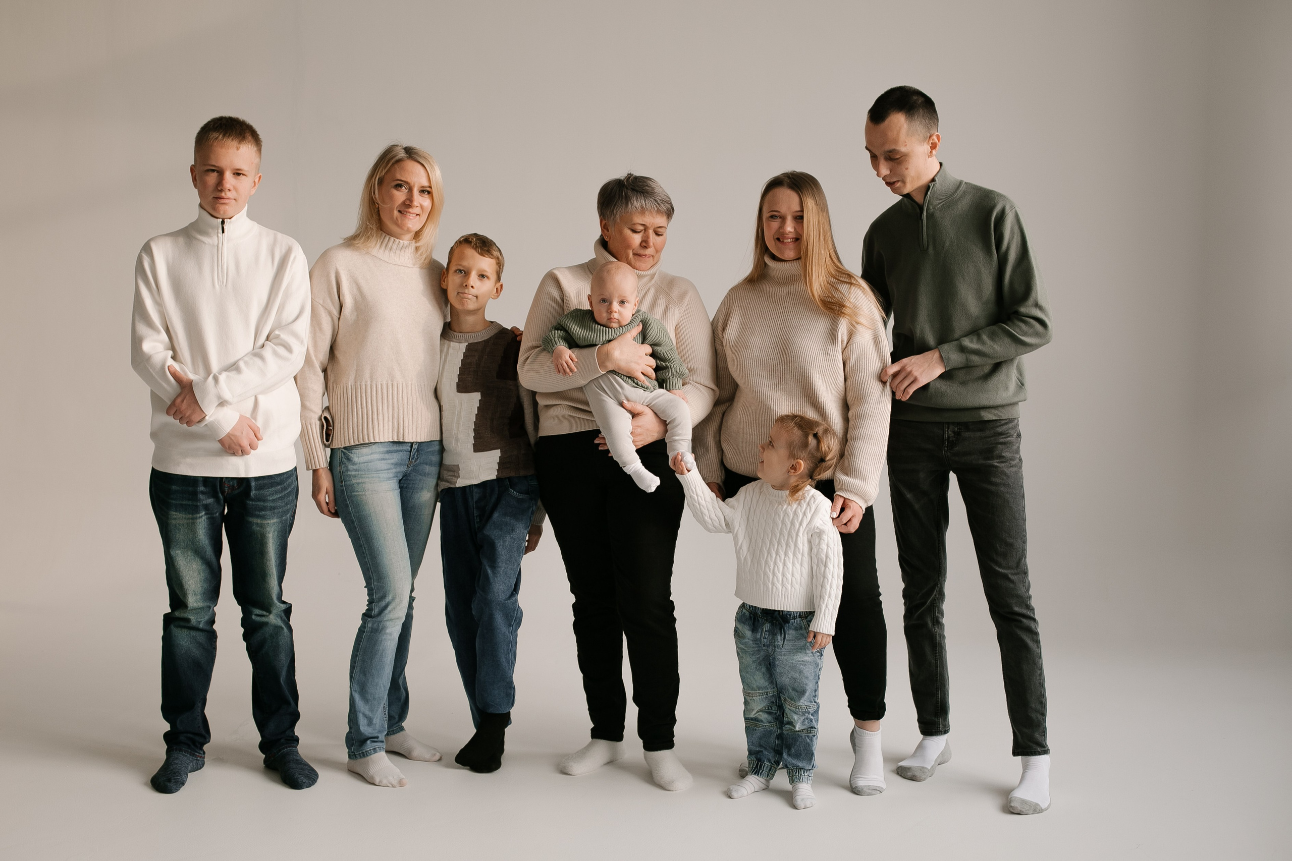 Большая семья Веры. Свадебный, семейный и детский фотограф в г. Абакан респ. Хакасия Любов