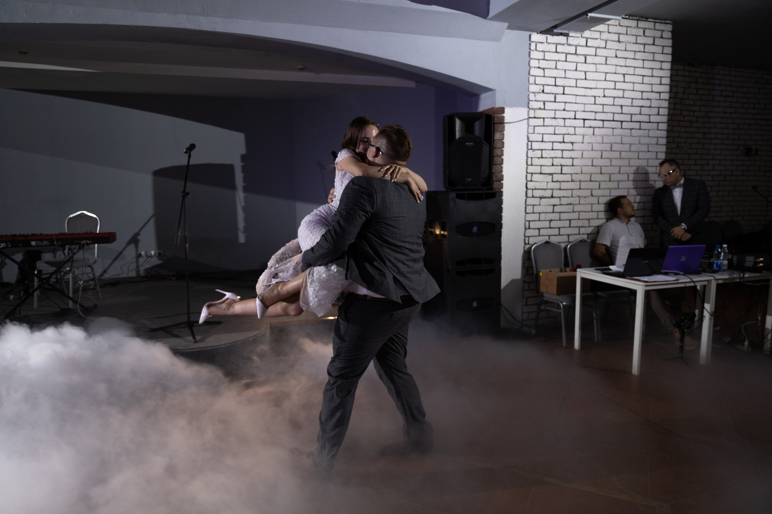 Свадебный фотограф Уфа — Руслан ГабдлисламовЖивые эмоции, красивые кадры, воспоминания на всю жизнь.Работаю по всей Республике Башкортоста. Свадебный фотограф Уфа Руслан Габдлисламов