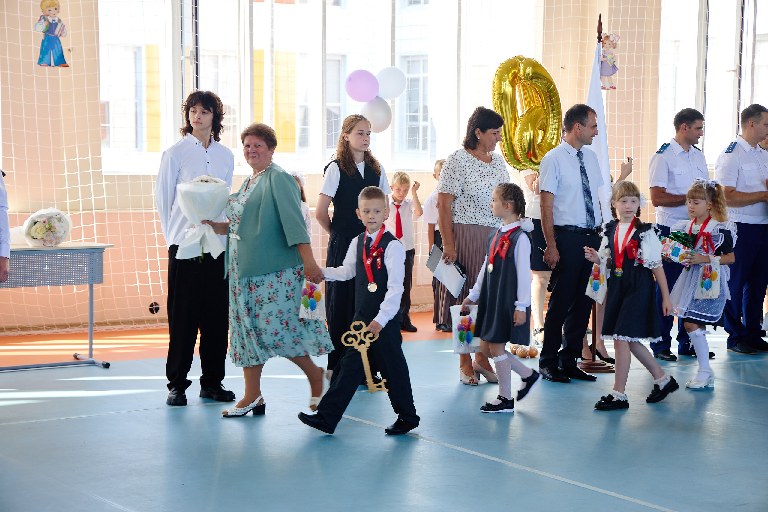 Съемка на 1 сентября. Фотограф Выпускные альбомы Таганрог Сергей Коробченко