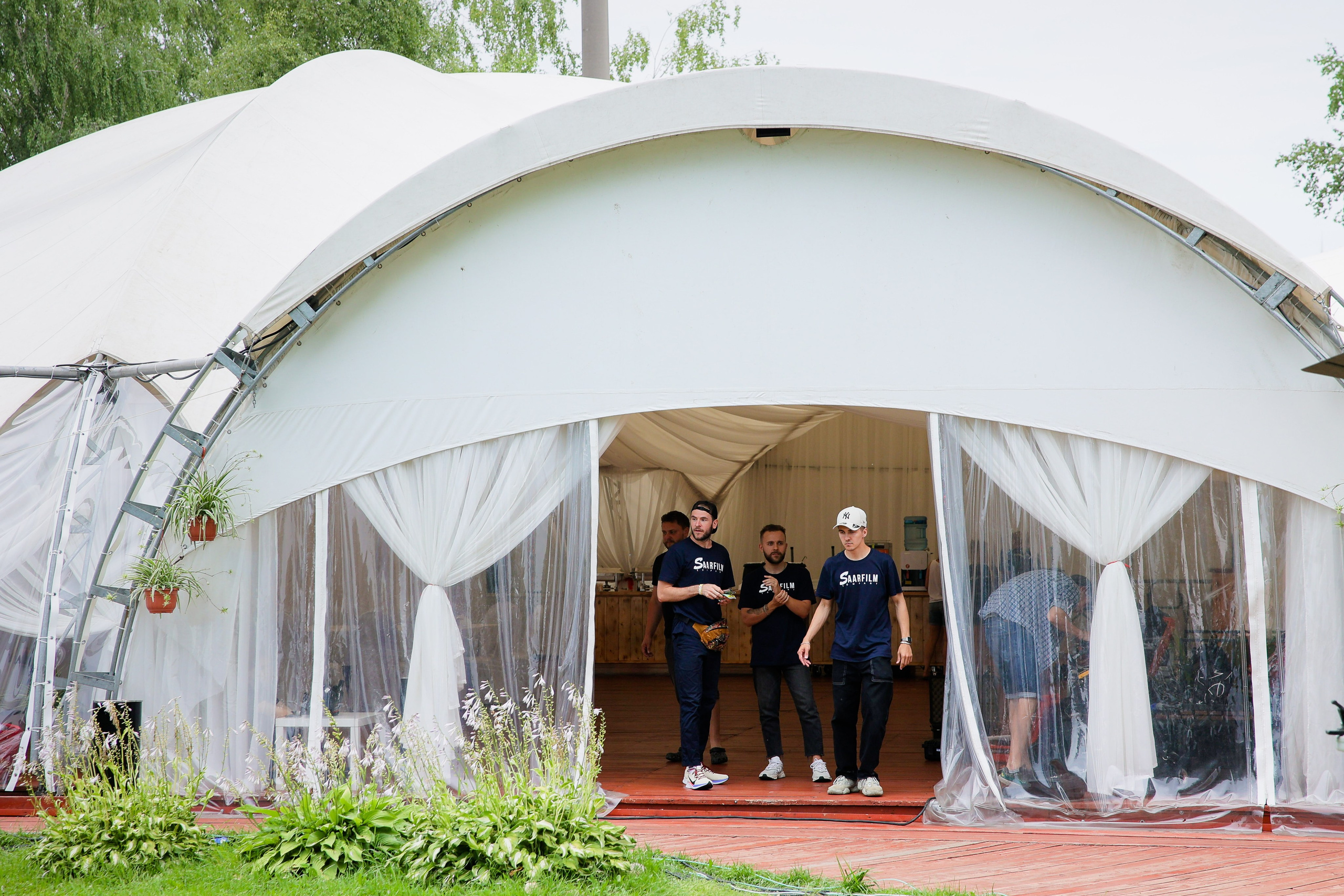 Backstage Чиж и Клава Кока. Фотограф Юрий Клим | Москва