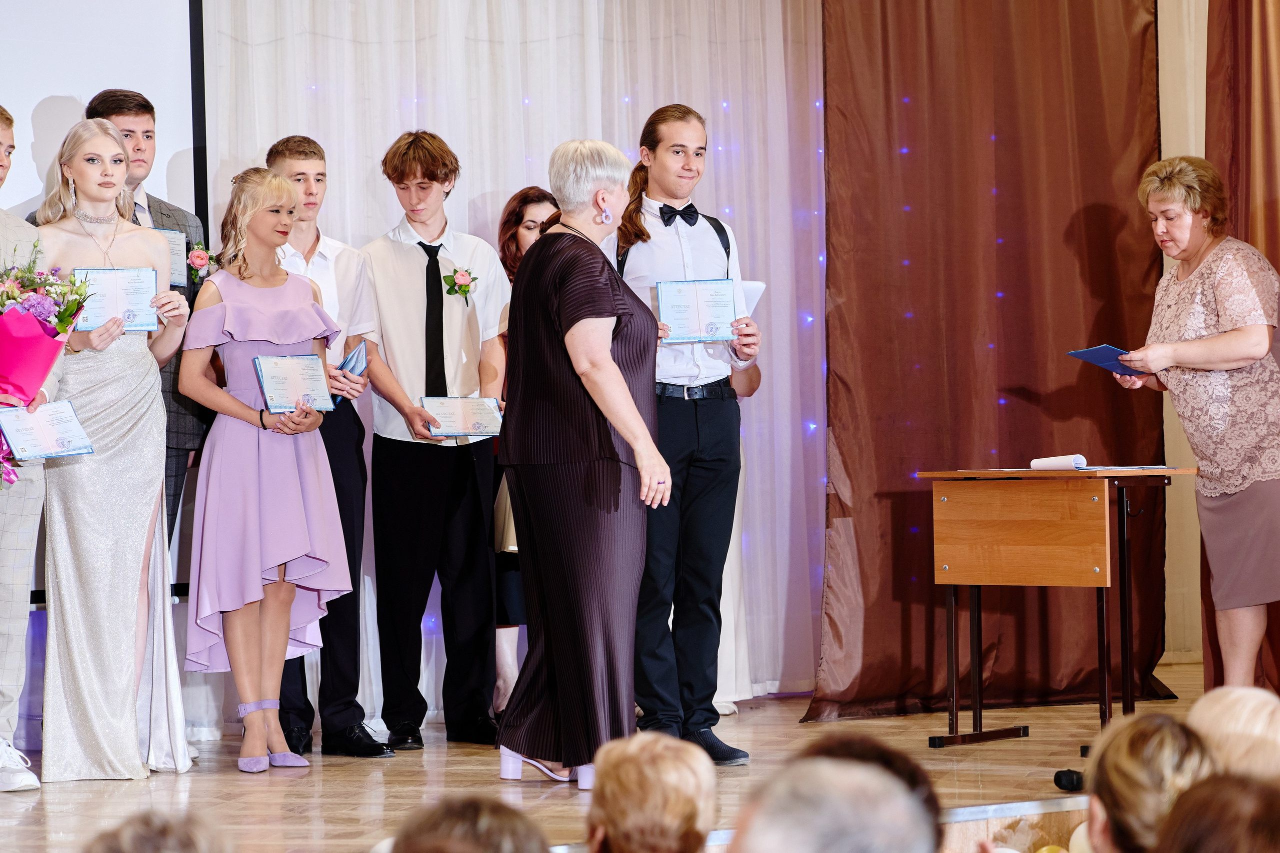 Выпускной 35 Сош. Фотограф Выпускные альбомы Таганрог Сергей Коробченко