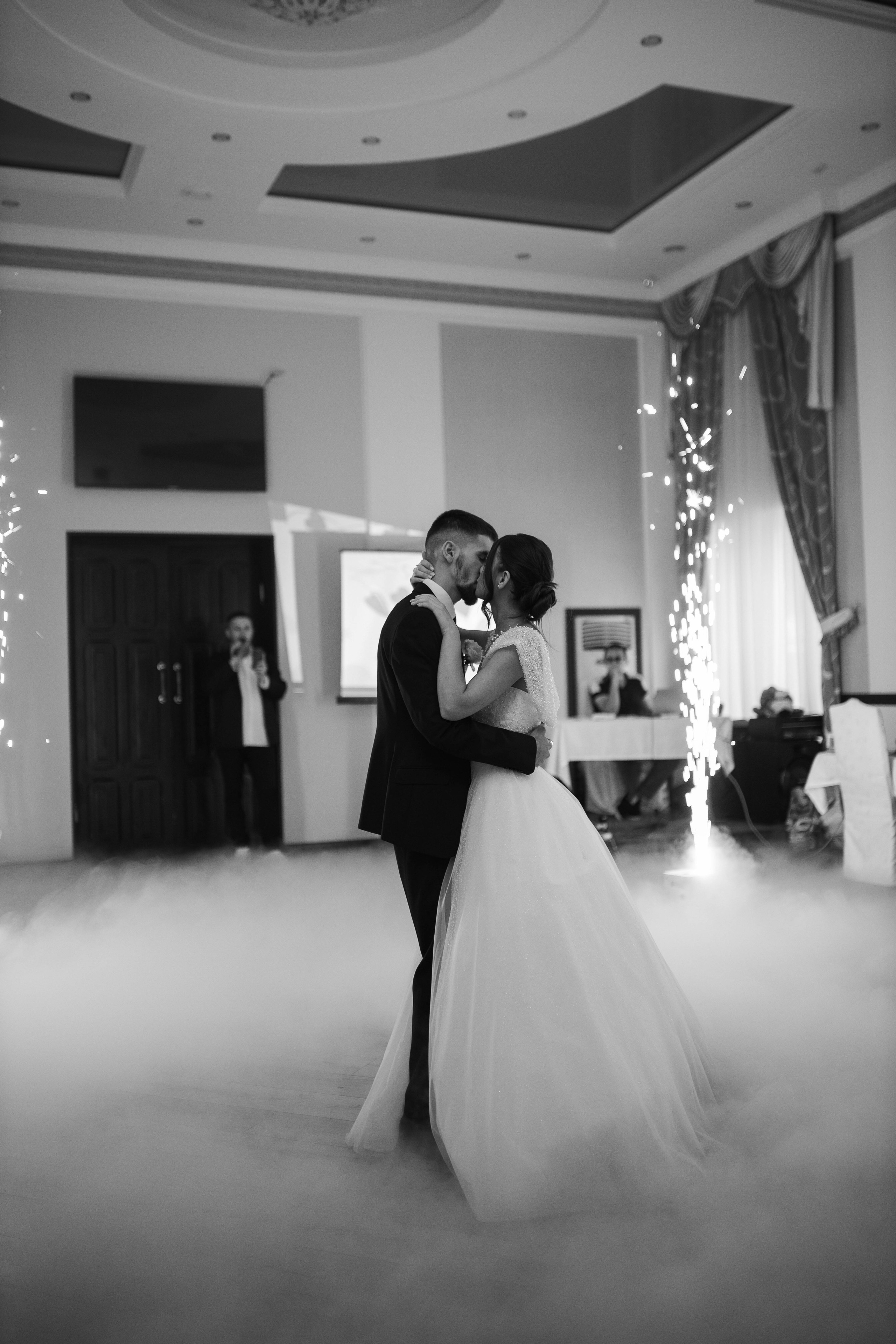 Роман и Валерия. Главная