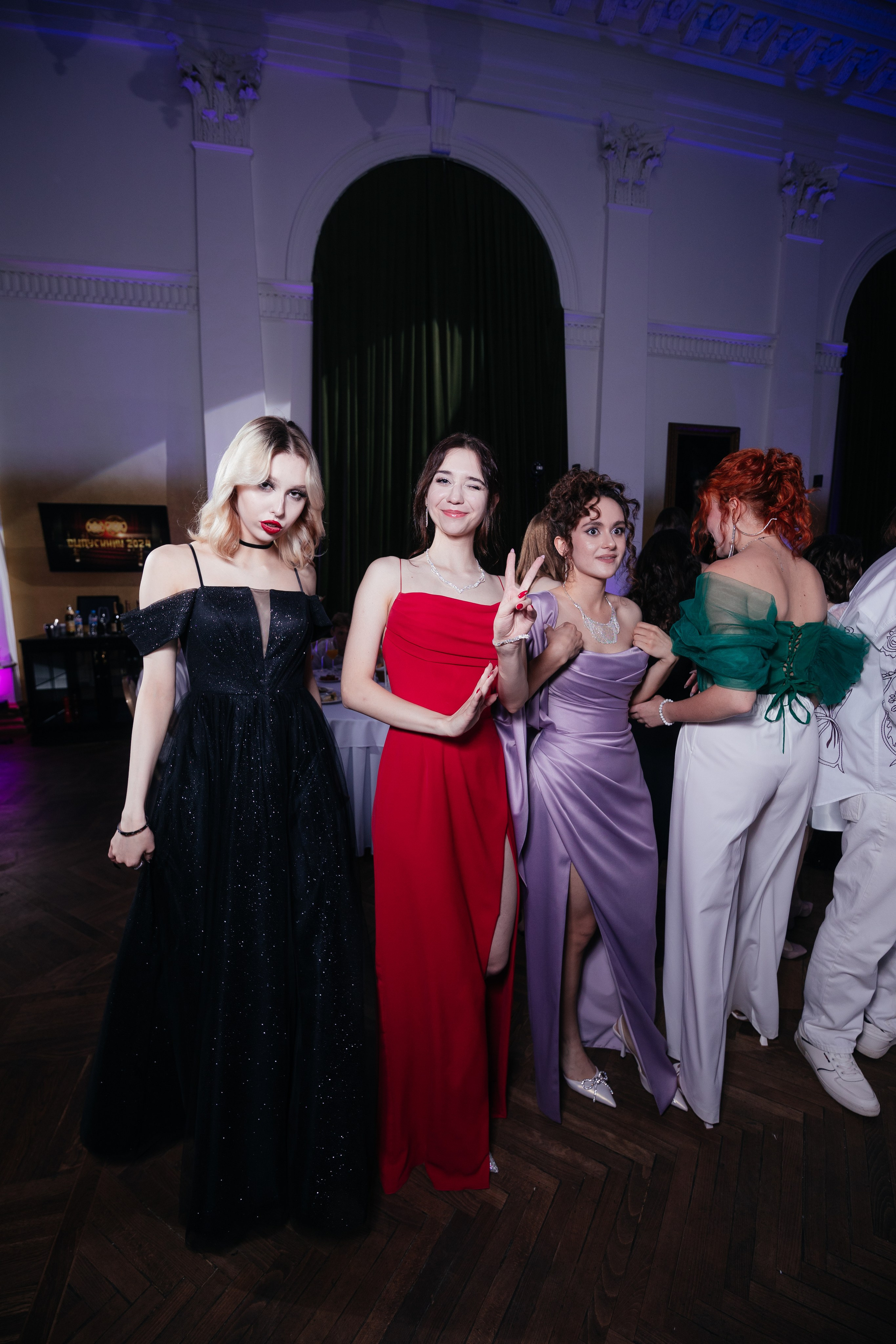 Выпускной 11 класс. Фотограф Крохин Олег