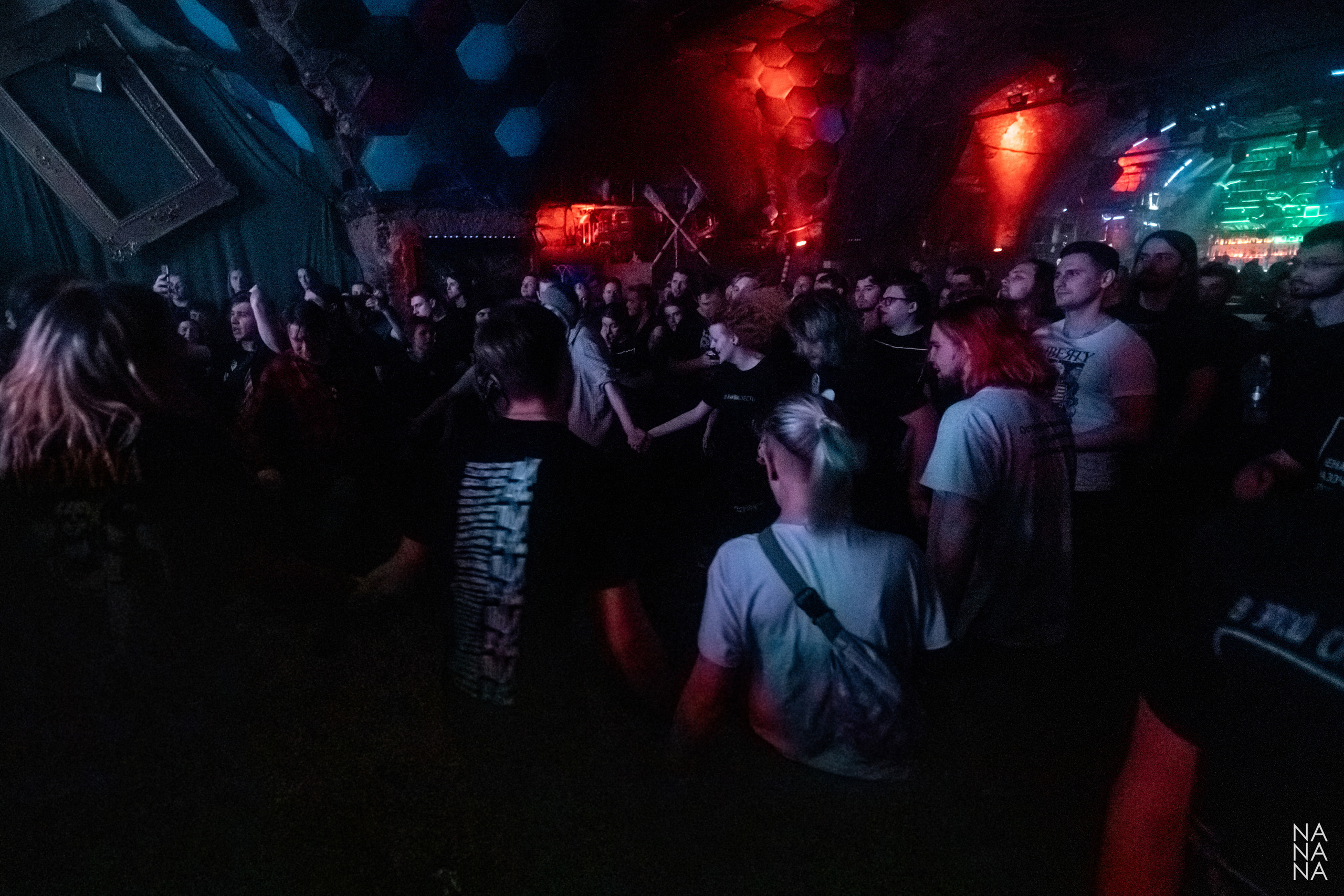 ПИОНЕРЛАГЕРЬ ПЫЛЬНАЯ РАДУГА. Фотограф Елена Богачева (lenalena_na_na_na)